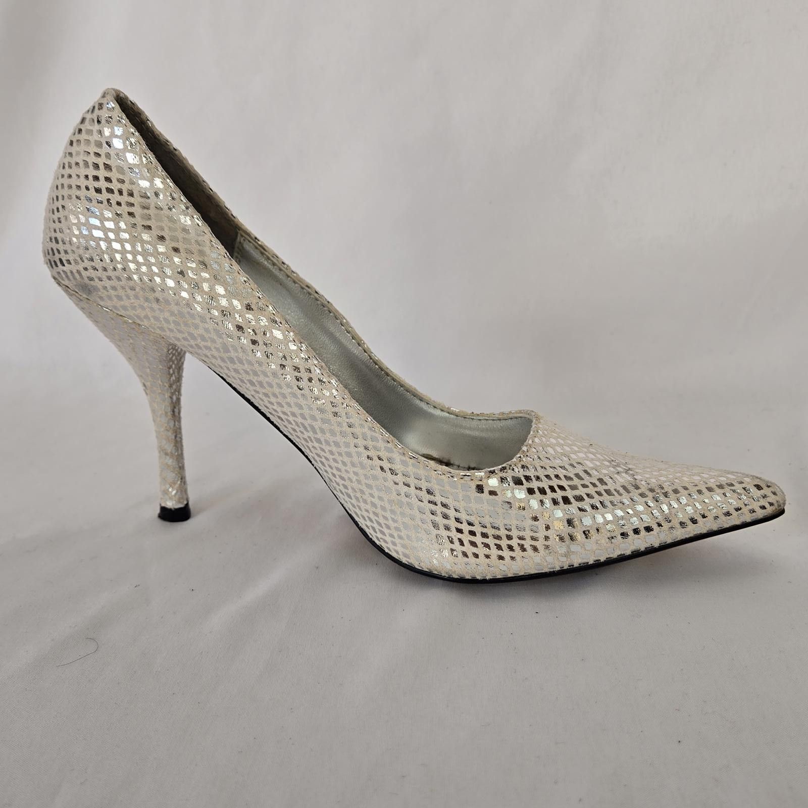 Pulse Metalic Silver High Heels by PULSE 6 Snakeskin pattern Size US 6 / IT 36 - 7 Thumbnail