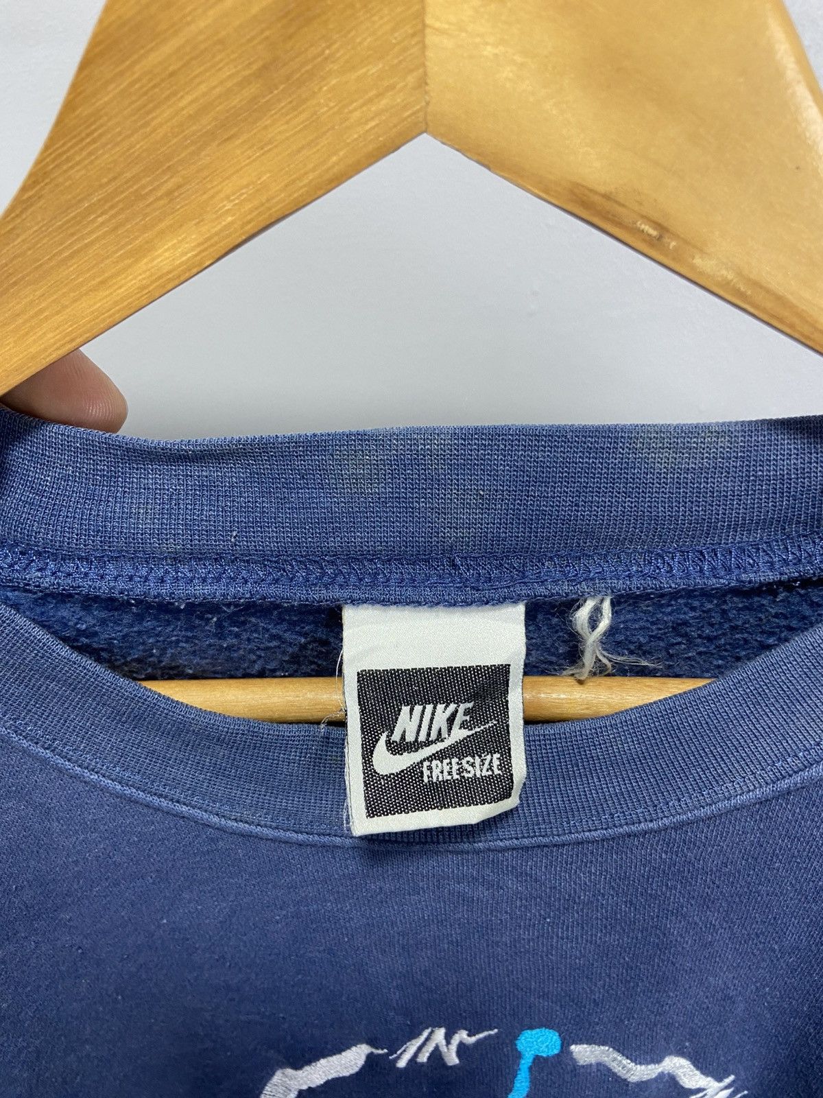 Nike Vintage 90s Nike Air Jordan crewneck sweatshirt Size US M / EU 48-50 / 2 - 6 Thumbnail