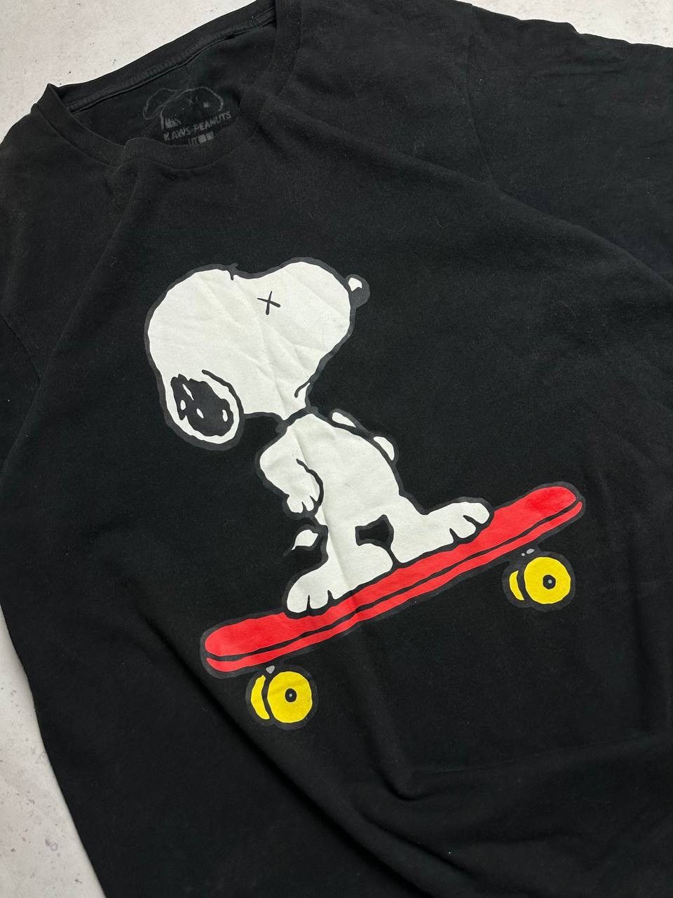 Kaws × Uniqlo Kaws x Uniqlo x Peanuts Boxy T-shirt L Size US L / EU 52-54 / 3 - 3 Thumbnail