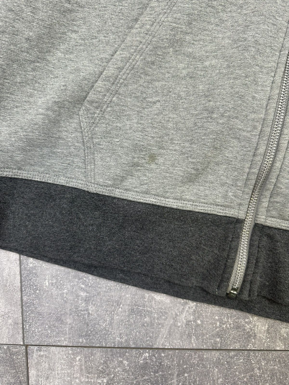 Nike Nike Vintage Grey Hoodie Small Logo Y2K Size US L / EU 52-54 / 3 - 6 Thumbnail