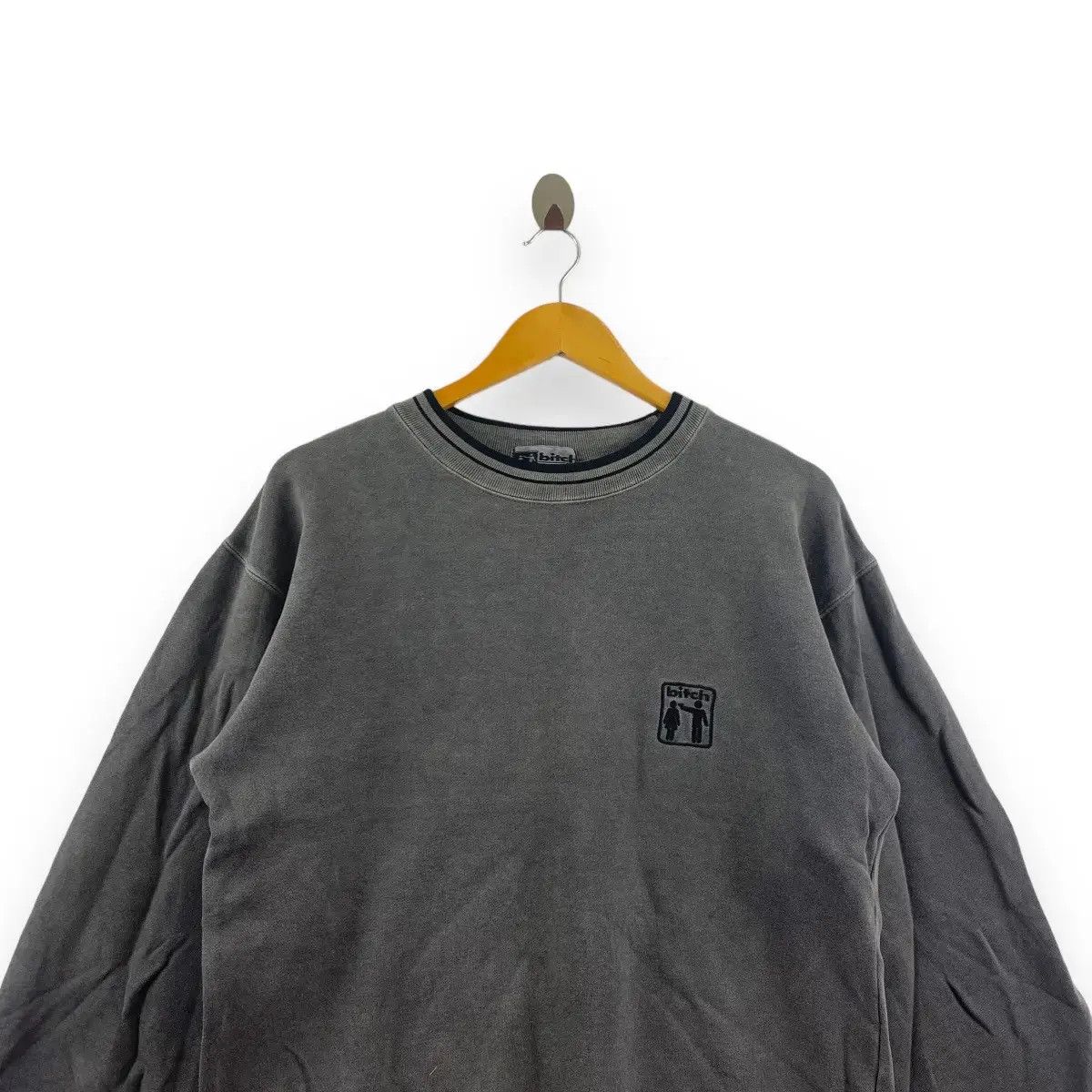 Vintage Vintage BITCH SKATEBOARDS Hip Hop Rap Rebel Sweatshirt Size US L / EU 52-54 / 3 - 2 Thumbnail