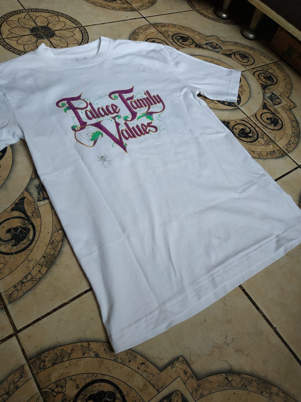 Palace Palace "Family Values" T-Shirt White Size US M / EU 48-50 / 2 - 7 Thumbnail