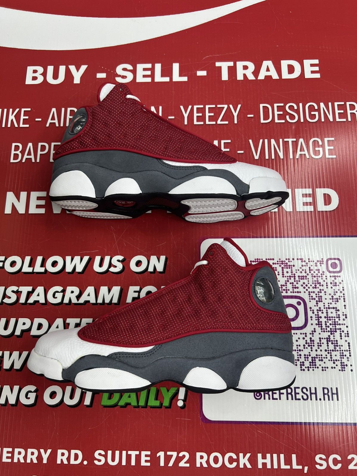 Jordan Brand Air Jordan 13 Red Flint Size 6.5y Size US 6.5 / EU 39-40 - 2 Thumbnail