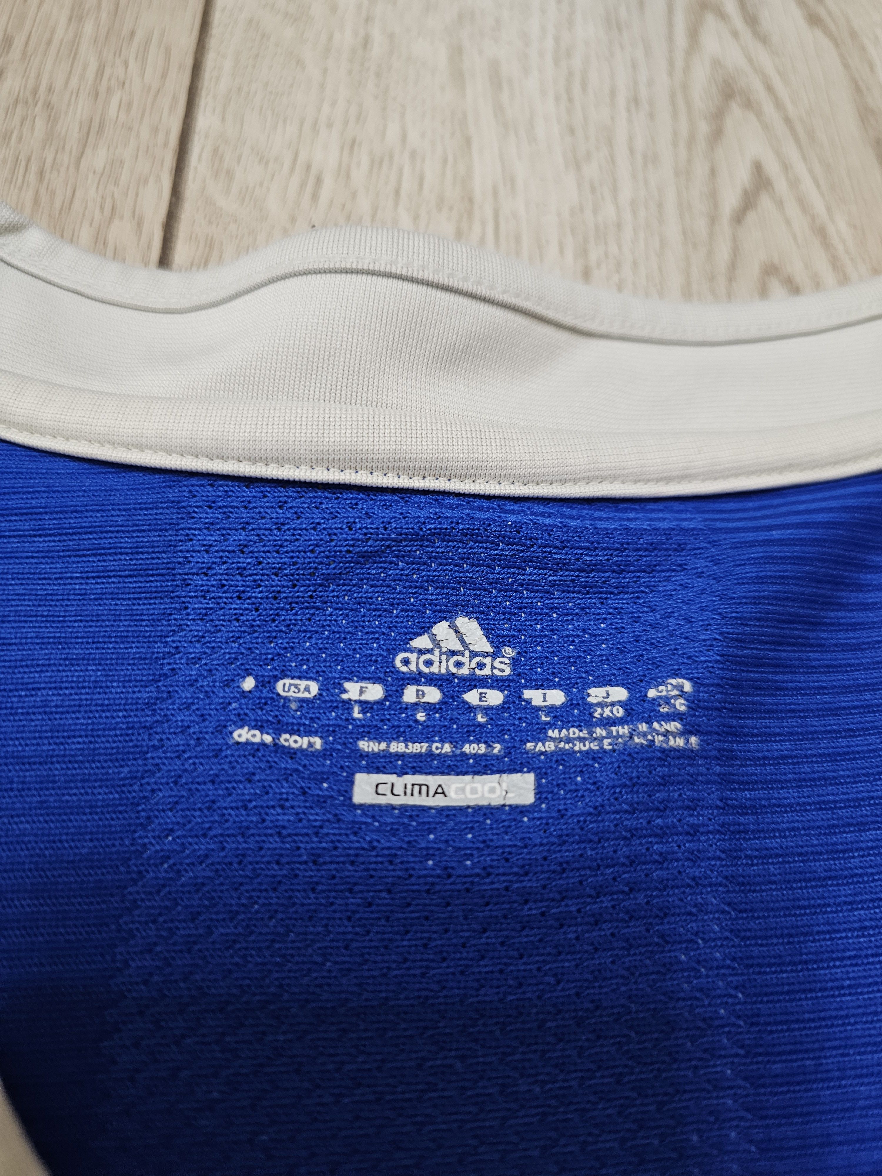 Adidas × Vintage ARGENTINA 2009 2011 AWAY FOOTBALL SHIRT SOCCER JERSEY Size US L / EU 52-54 / 3 - 7 Thumbnail