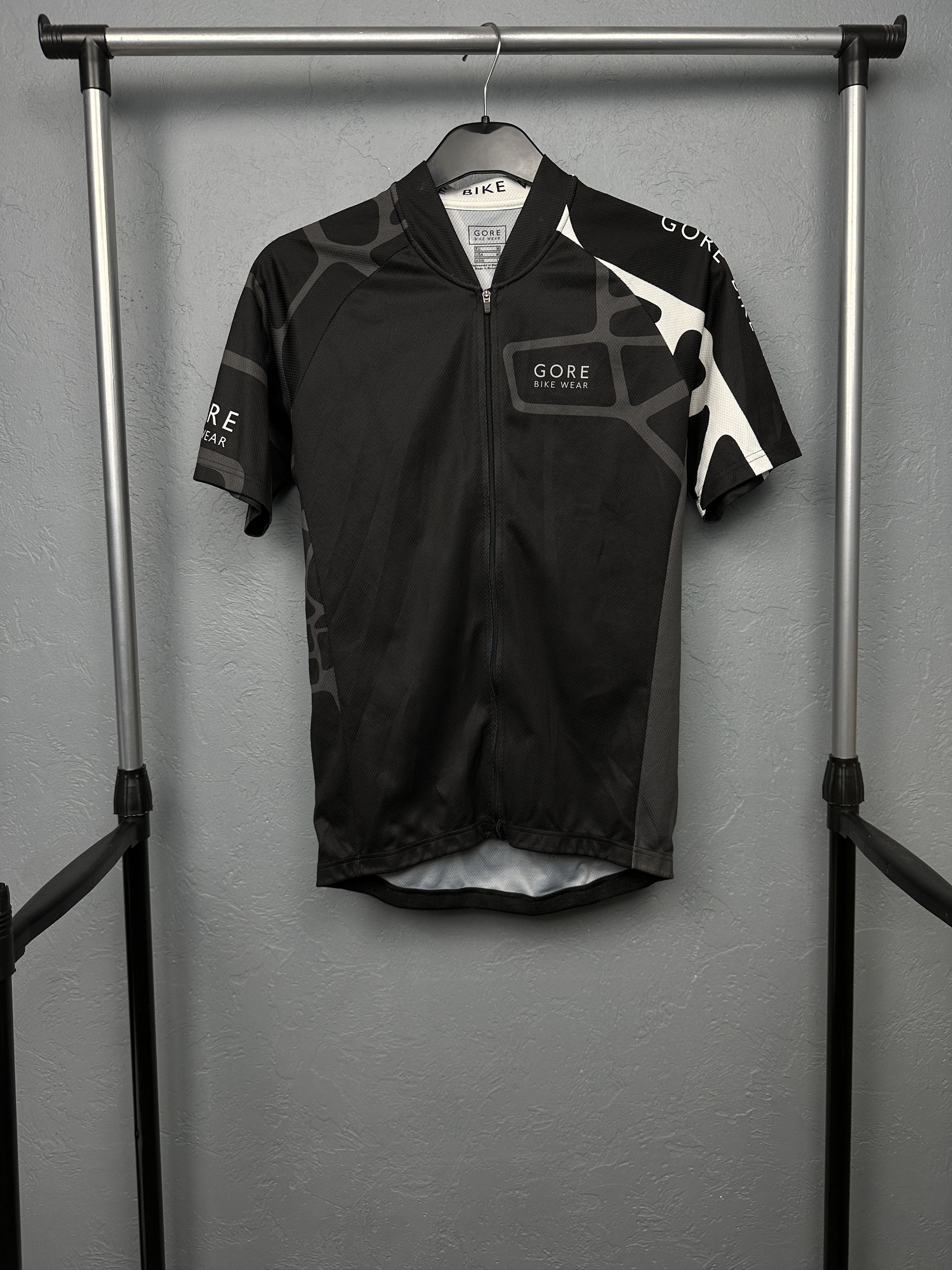 Bicycle Gore Bike Wear Bicycle Mens Short Sleeve Jersey Size US M / EU 48-50 / 2 - 1 Thumbnail