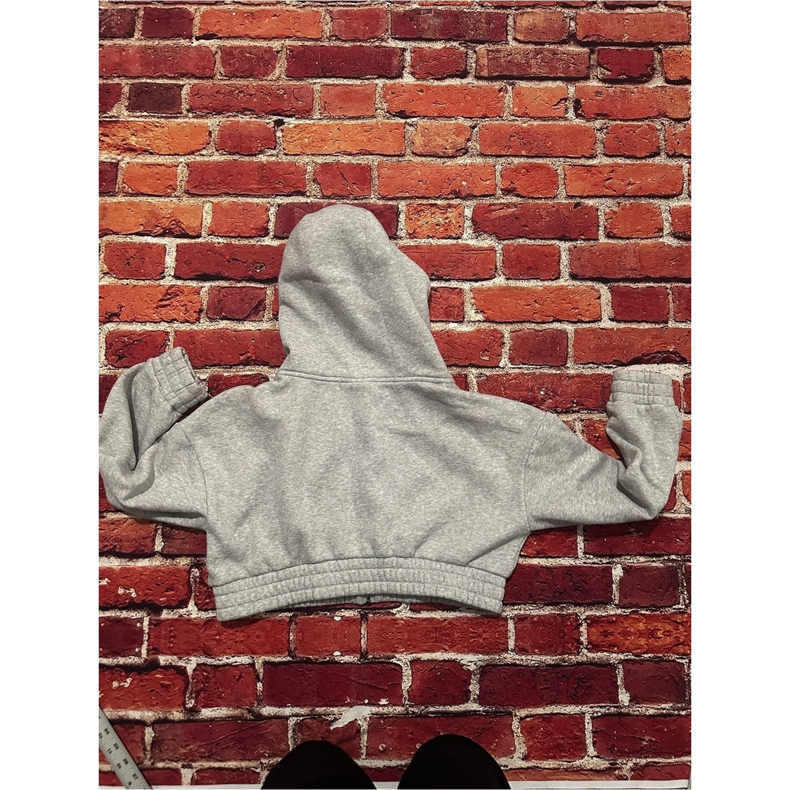 Alphalete Athletics Alphalete cropped zip up hoodie size small Size S / US 4 / IT 40 - 8 Thumbnail