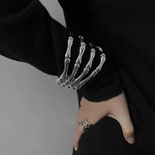 Jewelry Punk Metal Skull Claw Bracelet Size ONE SIZE - 1 Thumbnail