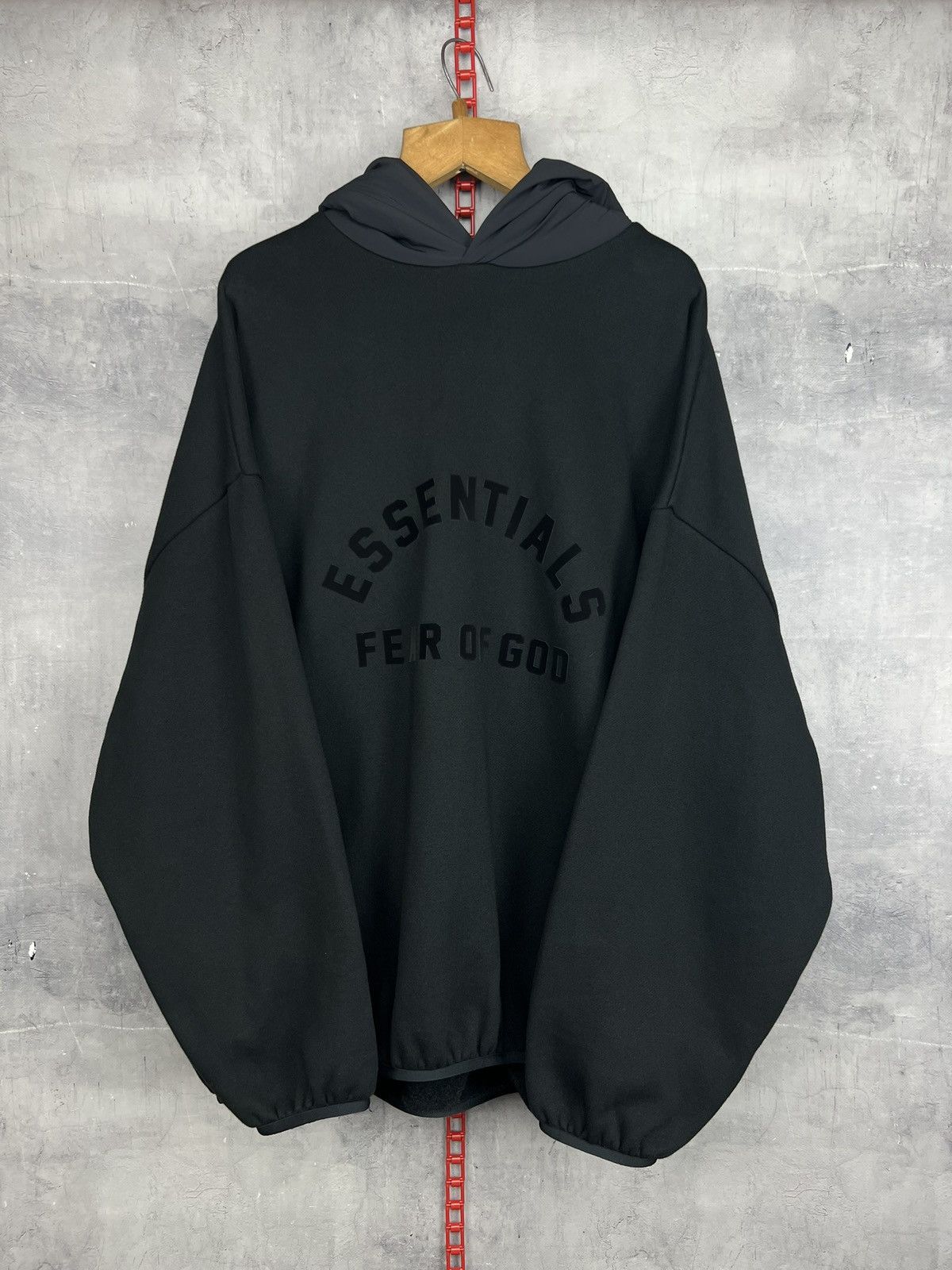 Fear of God fear of god essentials nylon fleece black hoodie size L Size US L / EU 52-54 / 3 - 2 Thumbnail