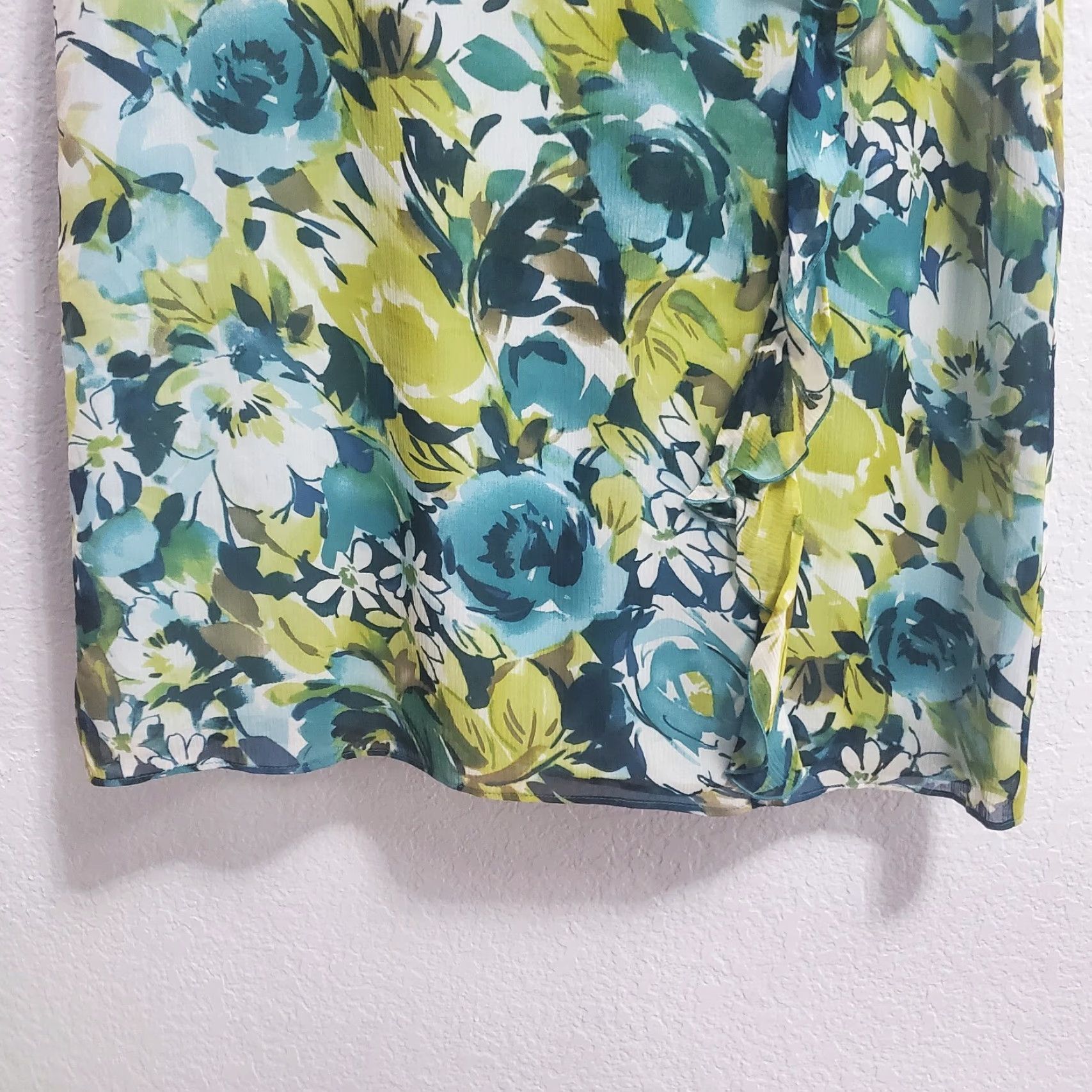 Pendleton VINTAGE Pendleton Dress Women 14 Blue Green Floral Silk Sleeveless Ruffles Lined Knee Length V-Neck Side Zip 100% Silk Womens Size XL / US 12-14 / IT 48-50 - 7 Thumbnail