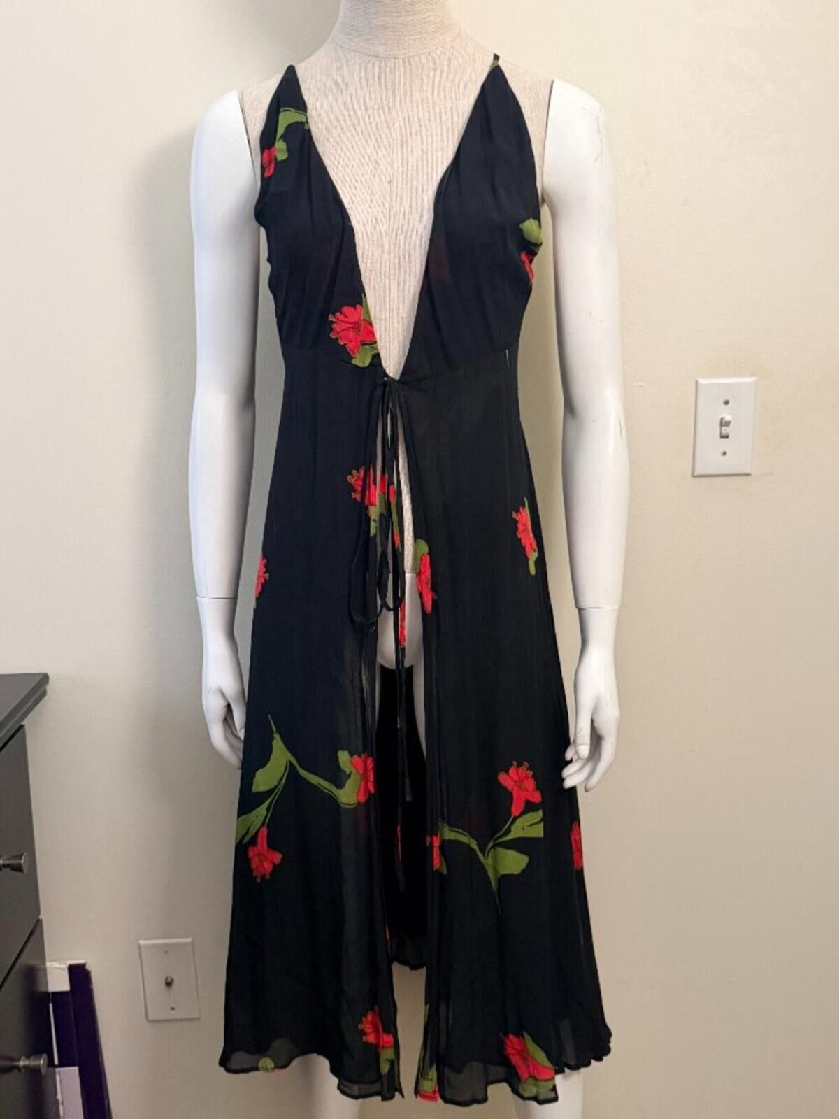 Reformation REFORMATION LAYERED CALA TULIP WRAP DRESS XS Size XS / US 0-2 / IT 36-38 - 1 Thumbnail