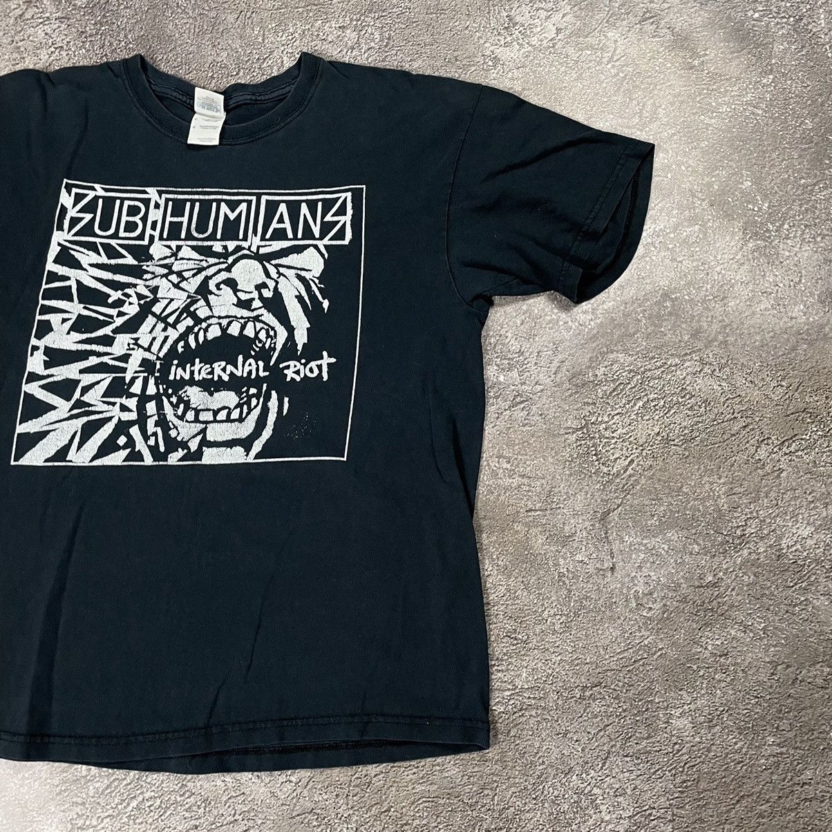 Vintage Vintage 90s Graphic Tee Horror Abstract Punk Streetwear L Size US L / EU 52-54 / 3 - 2 Thumbnail