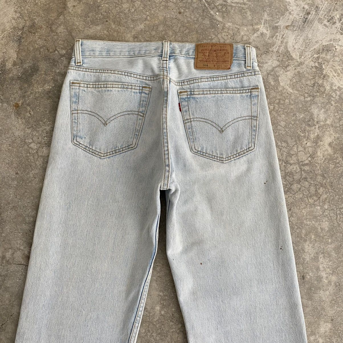 Levi's Size 31x32 Vintage 1995 Levis 501 Light Blue Denim Jeans Size US 31 - 10 Thumbnail