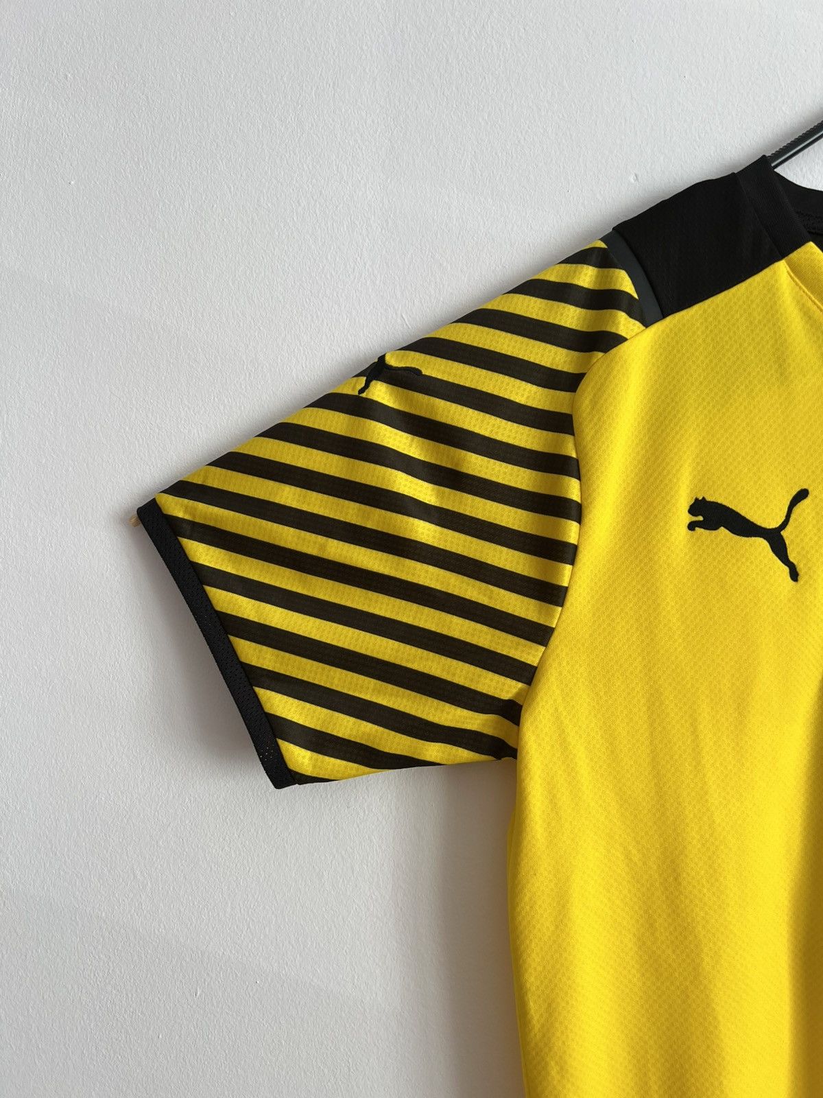 Puma Borussia Dortmund Haaland 2021-2022 Home Jersey | Soccer Size US M / EU 48-50 / 2 - 7 Thumbnail