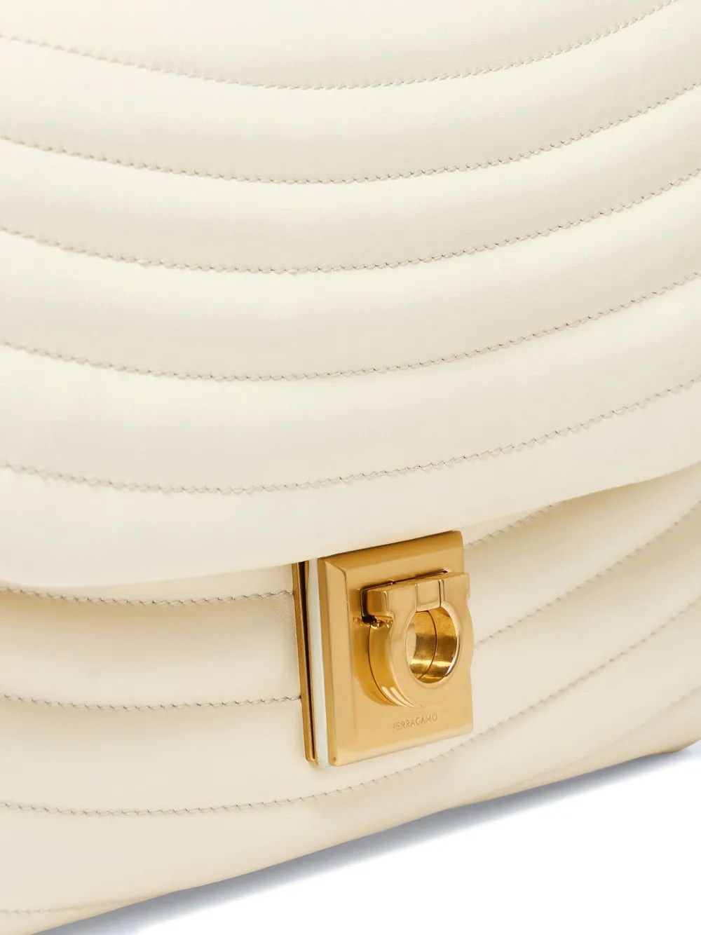 Salvatore Ferragamo o1s1rm0325 Size: OS / Shoulder Bag in White Size ONE SIZE - 4 Thumbnail