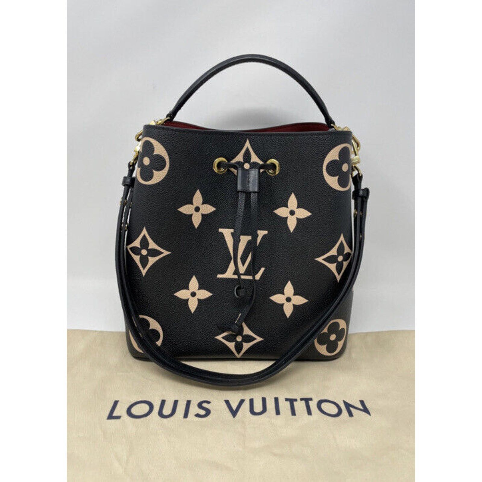 Louis Vuitton Louis Vuitton NéoNoé Shoulder Bag MM Black Leather Size ONE SIZE - 3 Thumbnail