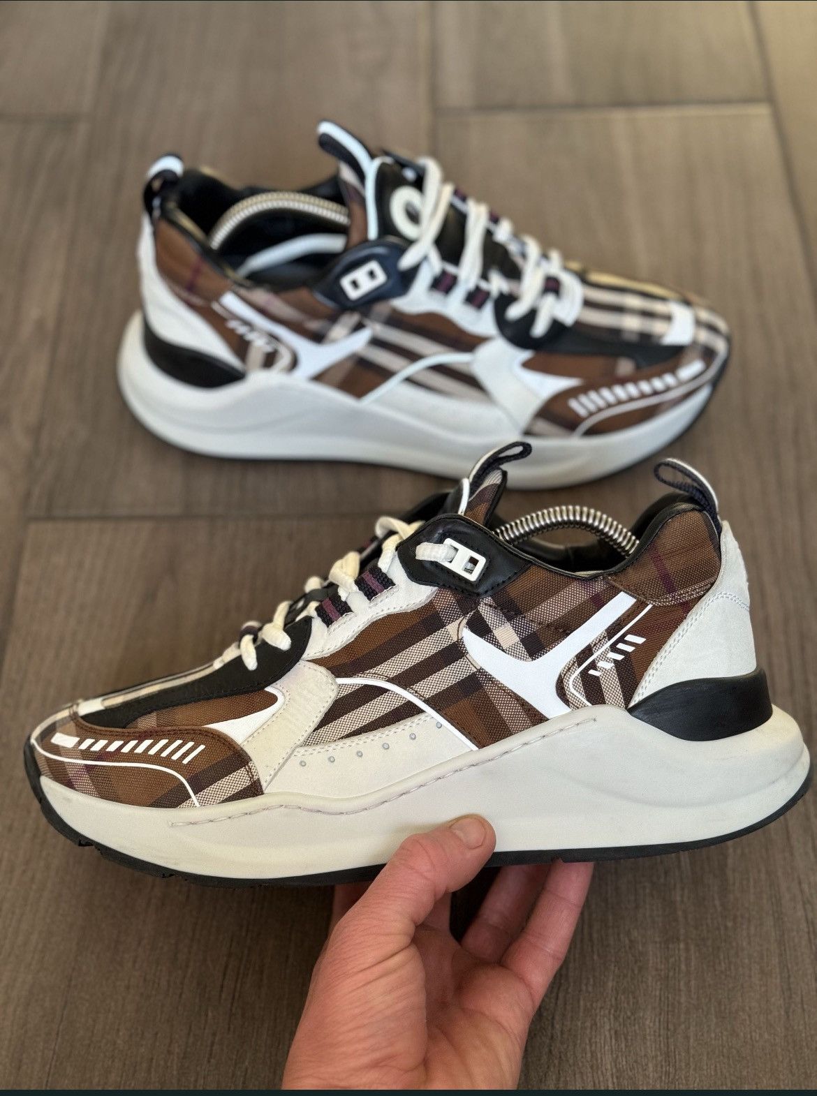 Burberry Burberry sean low top sneakers shoes Size US 9 / EU 42 - 2 Thumbnail
