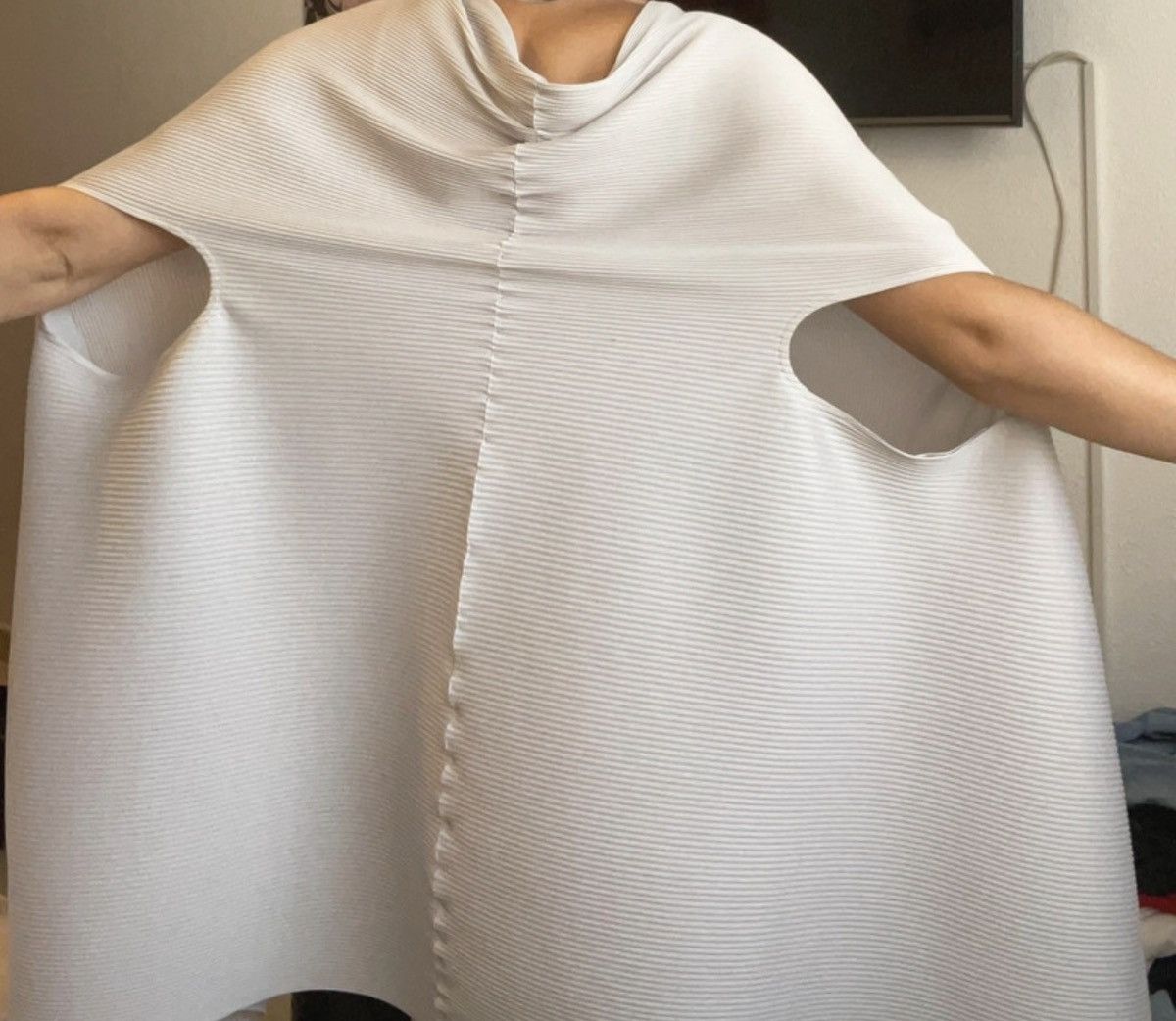 Pleats Please Issey Miyake Pleats Please cape Size M / US 6-8 / IT 42-44 - 4 Thumbnail