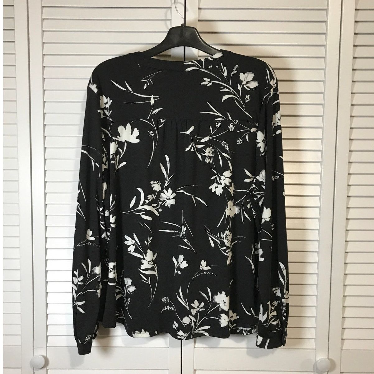Other Zac & Rachel Floral V-neck Long Sleeve Blouse 1X Size XL / US 12-14 / IT 48-50 - 2 Thumbnail