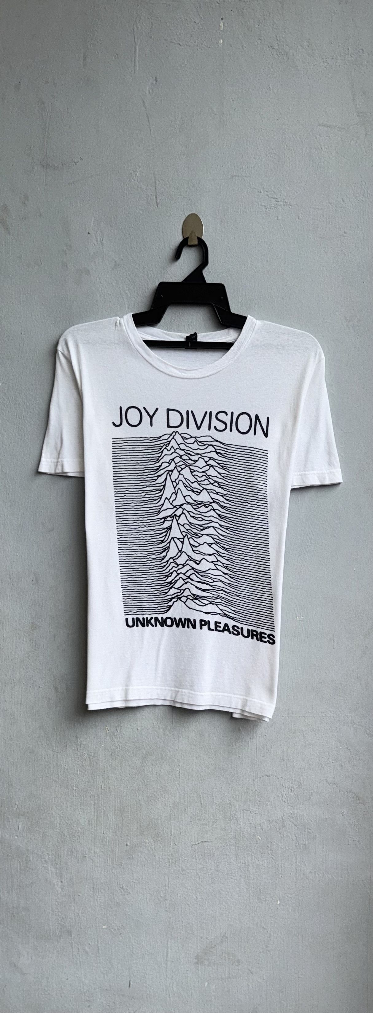Band Tees Joy Division Band T-Shirt Size US M / EU 48-50 / 2 - 1 Thumbnail