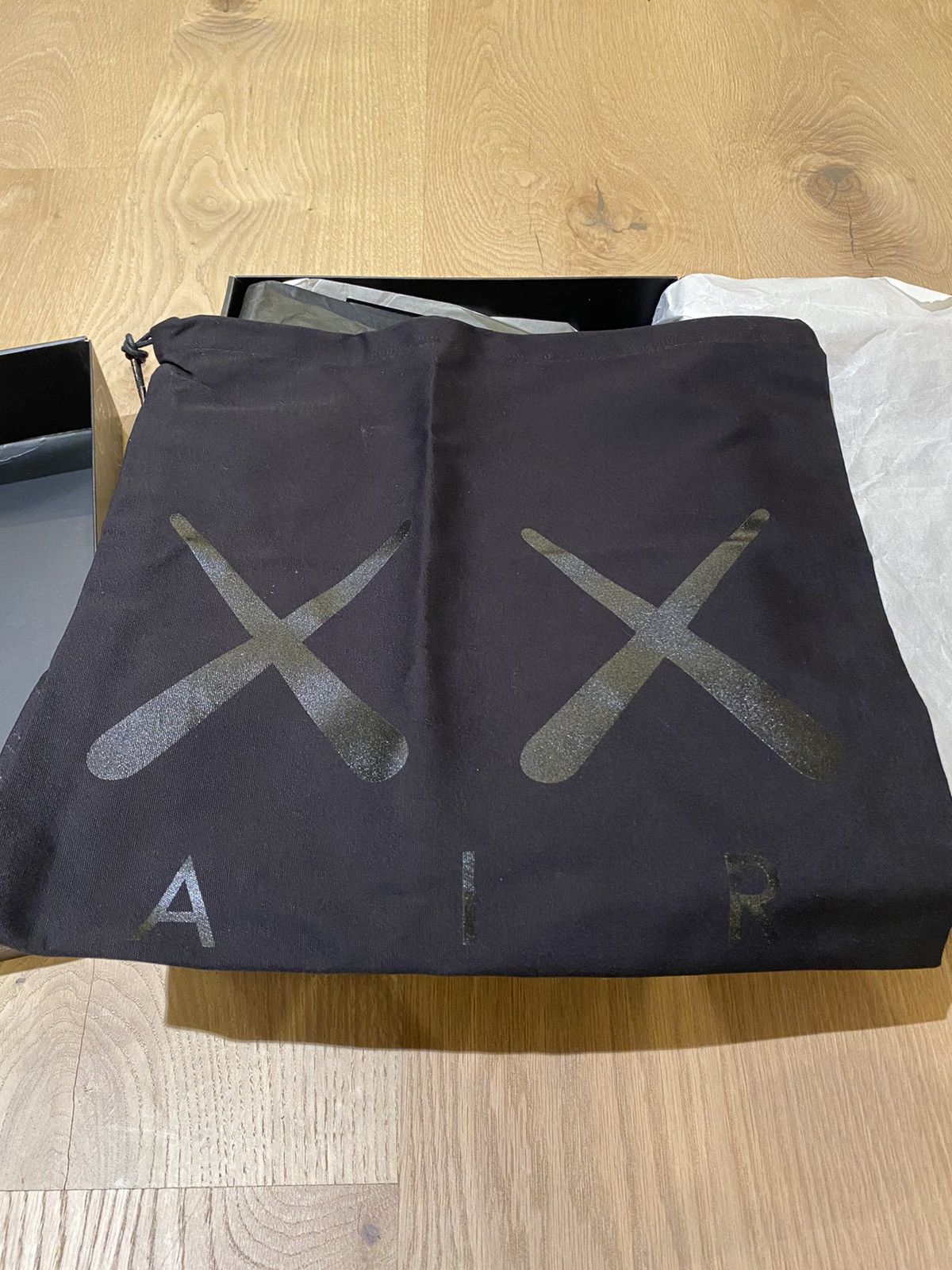 Jordan Brand × Kaws × Nike Jordan 4 Retro KAWS Black Size US 12 / EU 45 - 10 Thumbnail