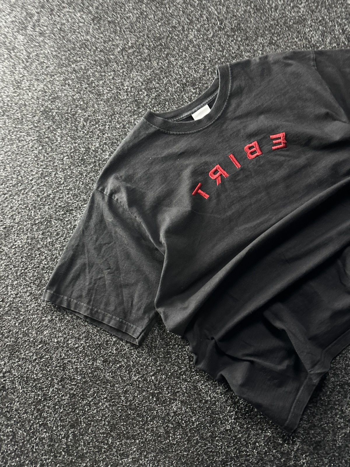 Vintage 🚨Vintage BLIND TRIBE Skateboarding Rap Y2K Style T-shirt Size US XL / EU 56 / 4 - 2 Thumbnail