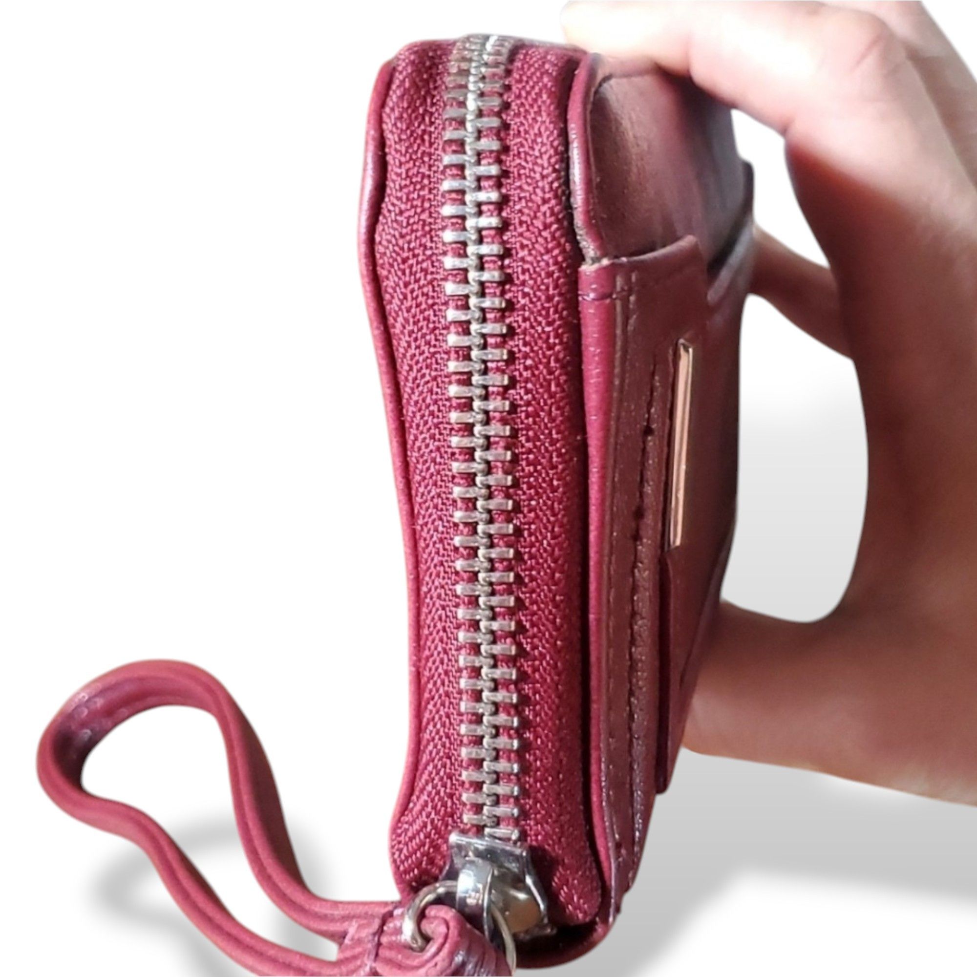 Elie Tahari Tahari 8x4" Wallet Continental Wristlet Zipper Around RFID Size ONE SIZE - 3 Thumbnail