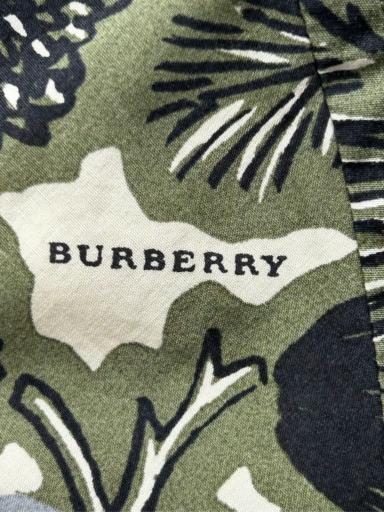 Burberry Burberry Graffiti Shirt DY7965 Size US L / EU 52-54 / 3 - 3 Thumbnail