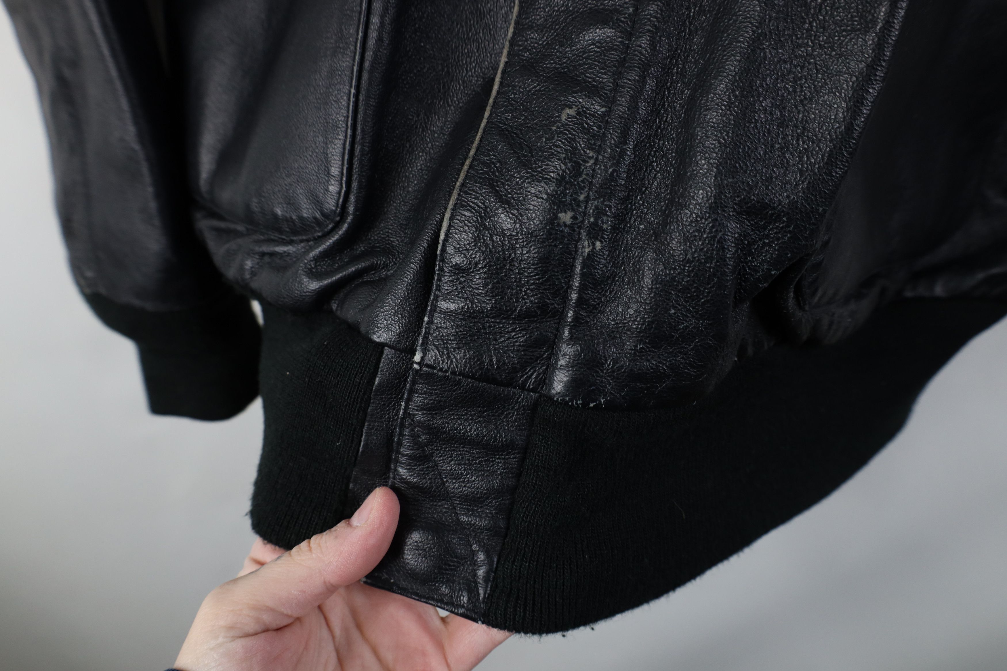 Vintage Vintage 90s Streetwear Force Leather Flight Bomber Jacket Size US XL / EU 56 / 4 - 6 Thumbnail