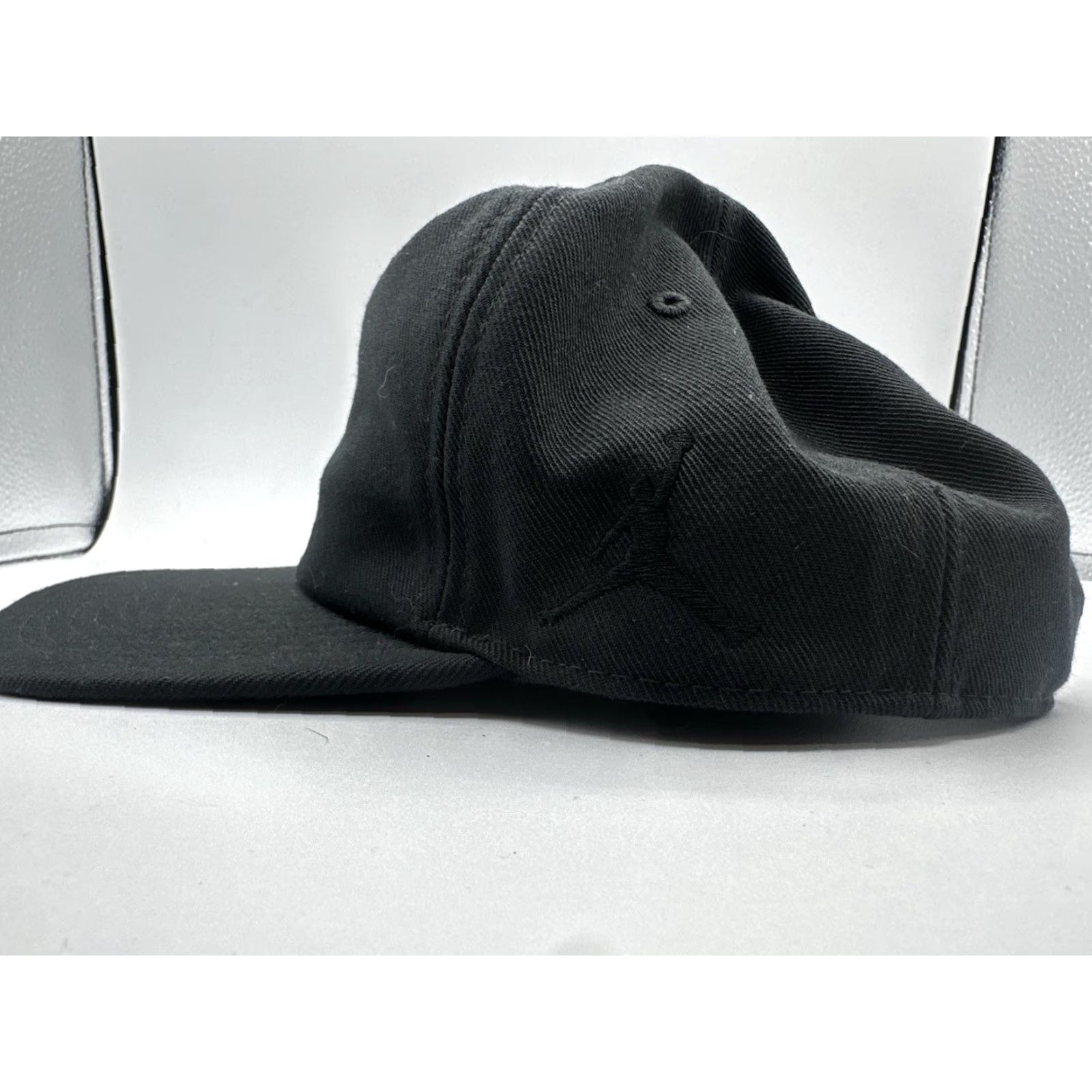Jordan Brand Air Jordan Hat Black Adjustable Strapback Cap Small / Medium Tonal Logo Mens Baseball Cap Size ONE SIZE - 3 Thumbnail