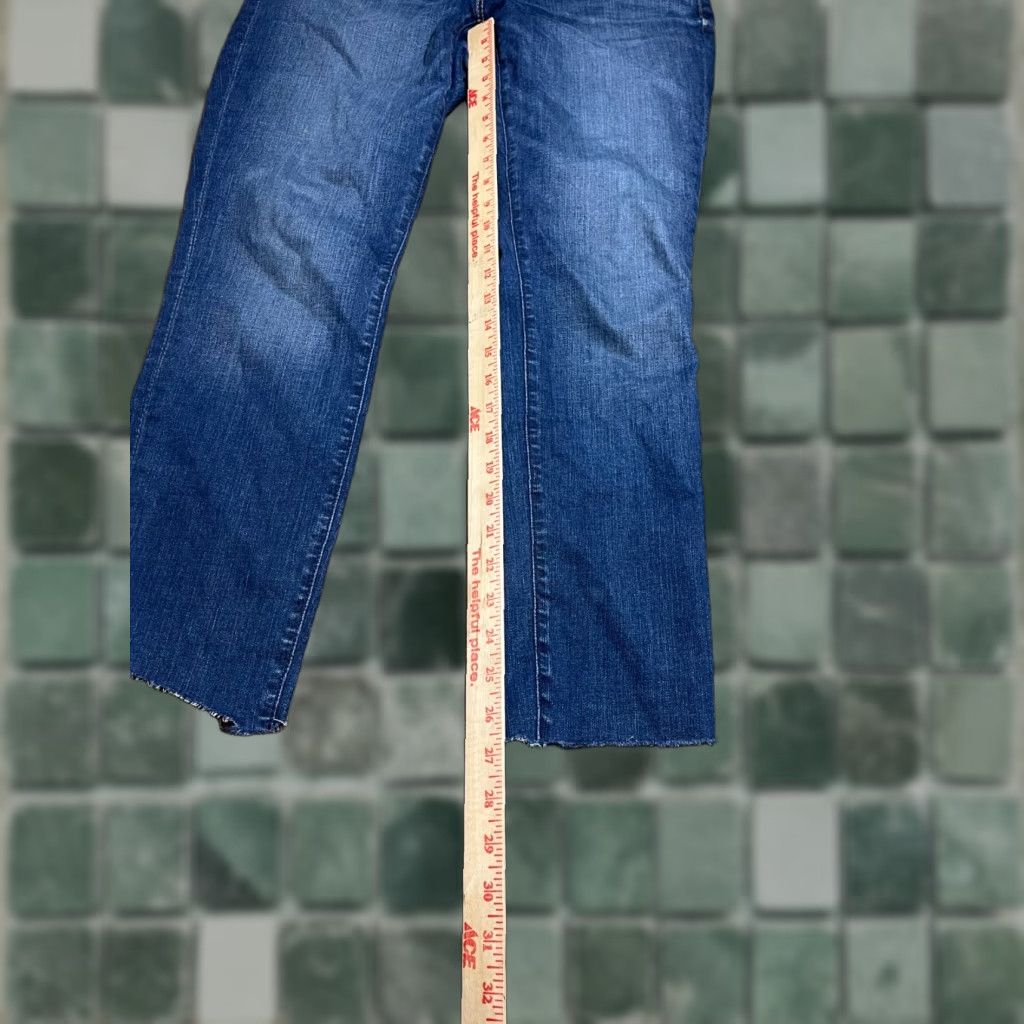 Loft LOFT Jeans Pants Womens 28 / 6 Blue Dark Wash Cut Off Bottoms Capri Slimming Denim Fashion Pants Women Regular Size Blue Loopt? Size 28" / US 6 / IT 42 - 1 Thumbnail