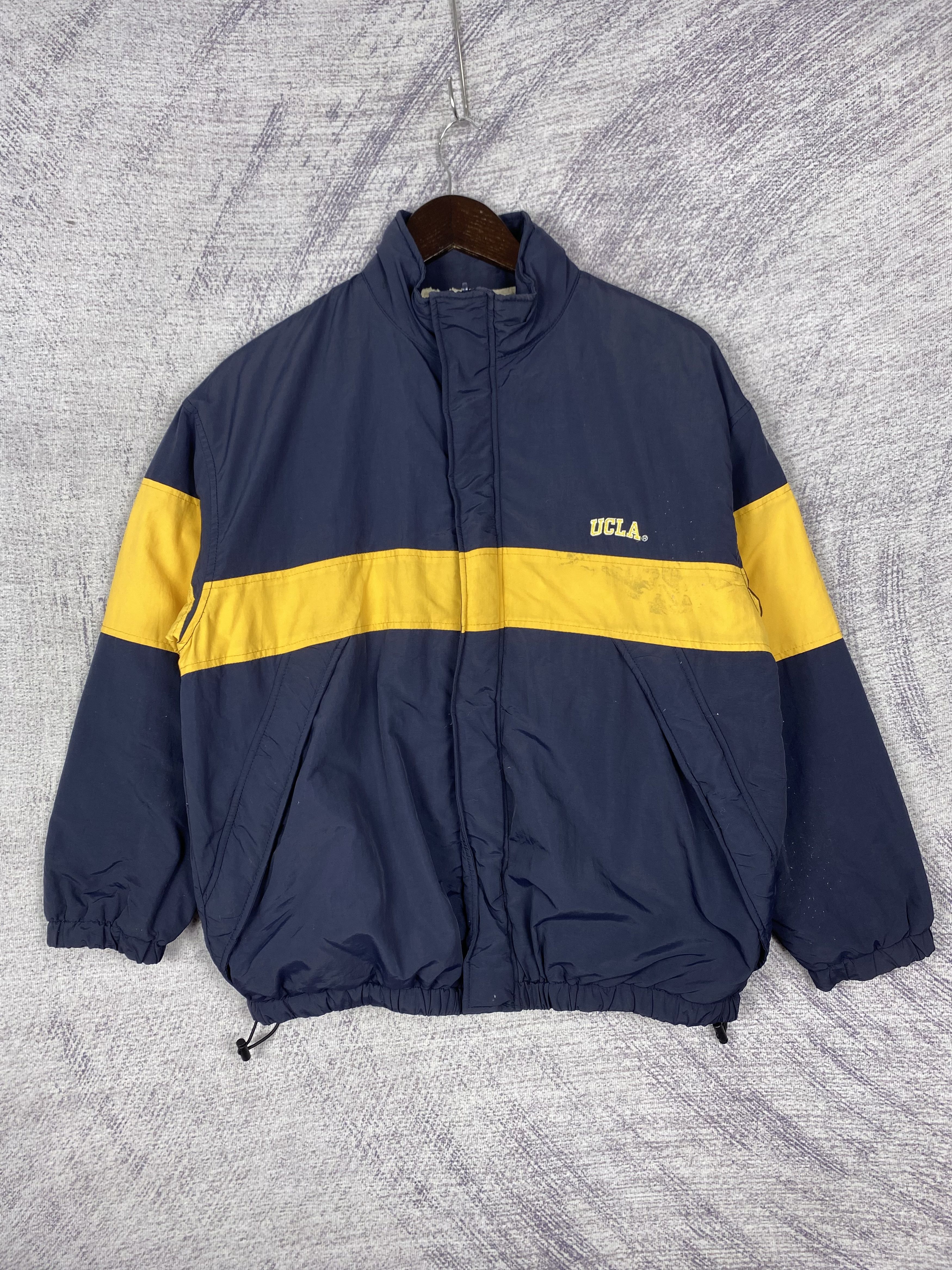 Japanese Brand Vintage UCLA Reversible Fleece Jacket Size US S / EU 44-46 / 1 - 1 Thumbnail