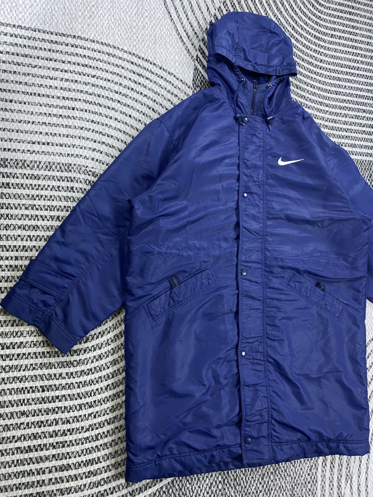 Nike Vintage Nike Big Swoosh Logo Long Parka Jacket Size US XXL / EU 58 / 5 - 3 Thumbnail