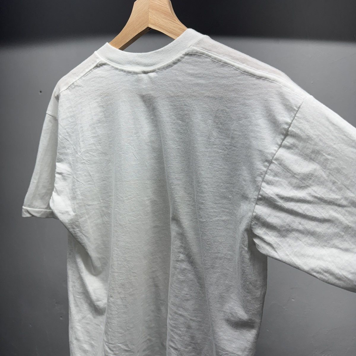 Vintage 80s Paper Thin Blank White Shirt ERD Grunge Faded Thrashed Size US XL / EU 56 / 4 - 5 Thumbnail