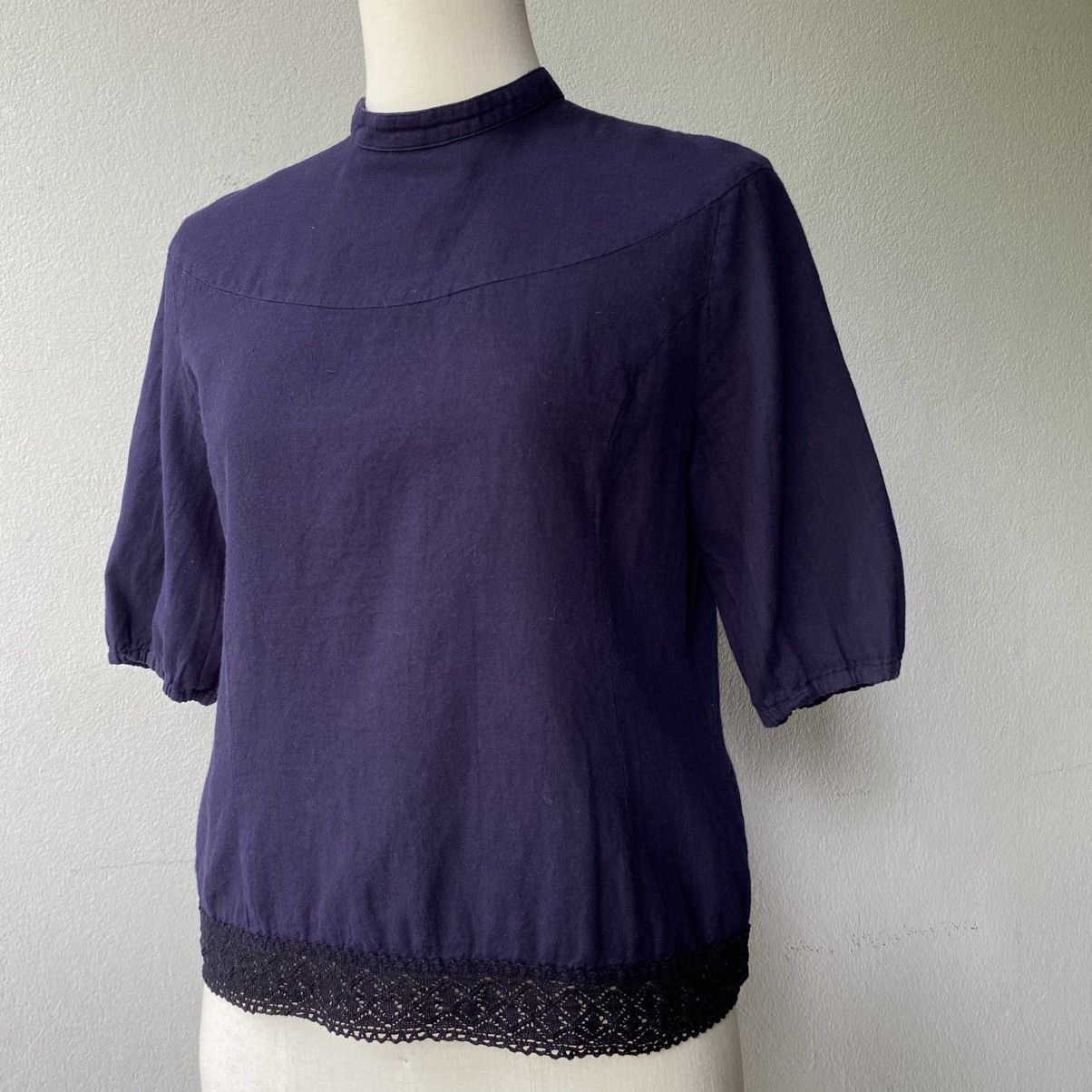 Issey Miyake I.S. Dark Navy Back Button Blouse with Lace Hem Size M / US 6-8 / IT 42-44 - 15 Thumbnail
