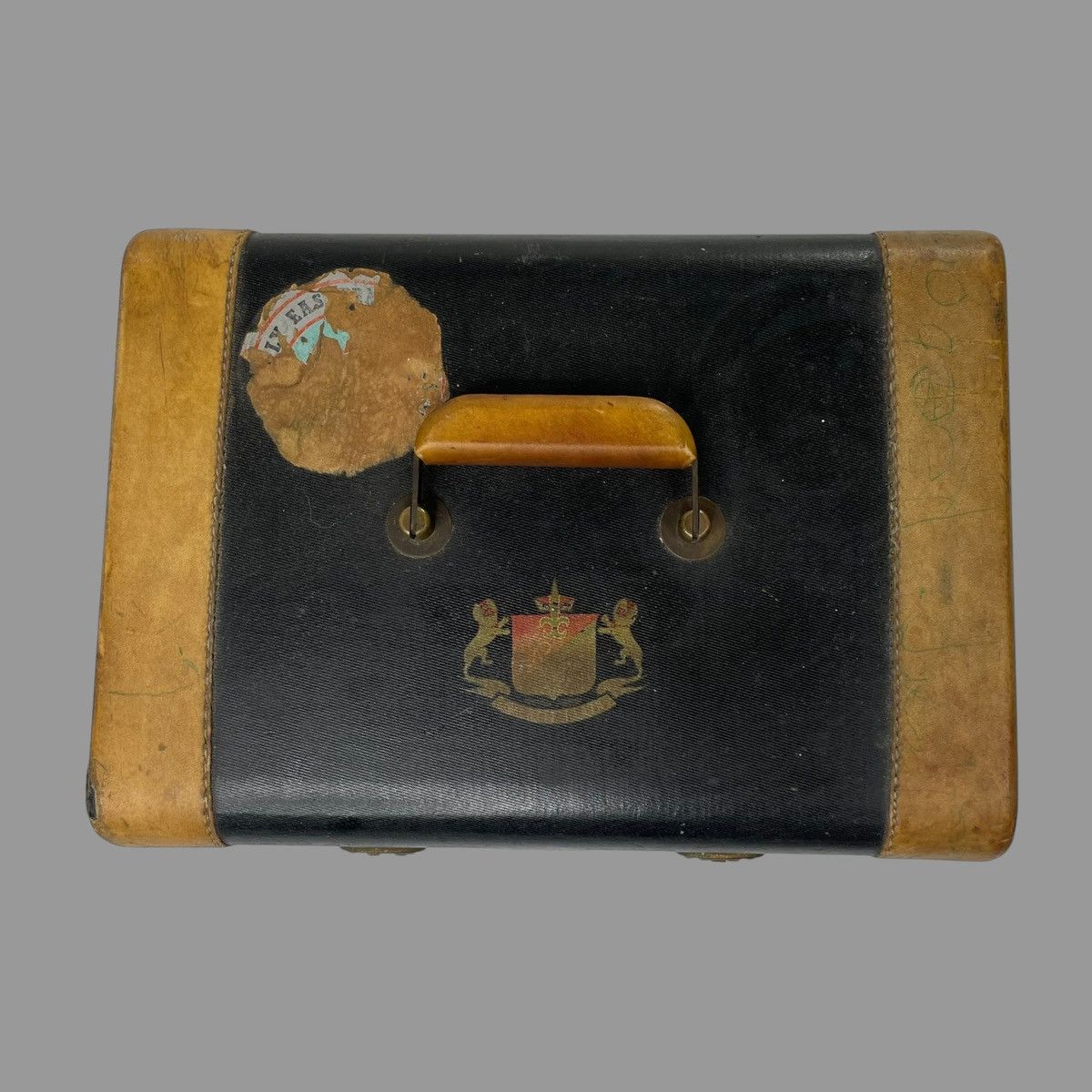 Vintage Vintage 1930s St. Louis jewelry leather luggage Size ONE SIZE - 5 Thumbnail