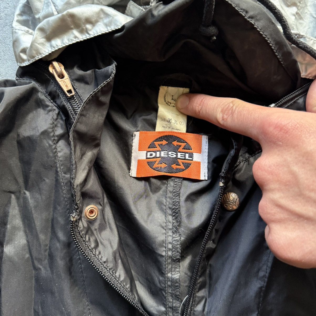 Diesel × Vintage Vintage Diesel Industry 2in1 Raincoat Bag Jacket Size US L / EU 52-54 / 3 - 7 Thumbnail
