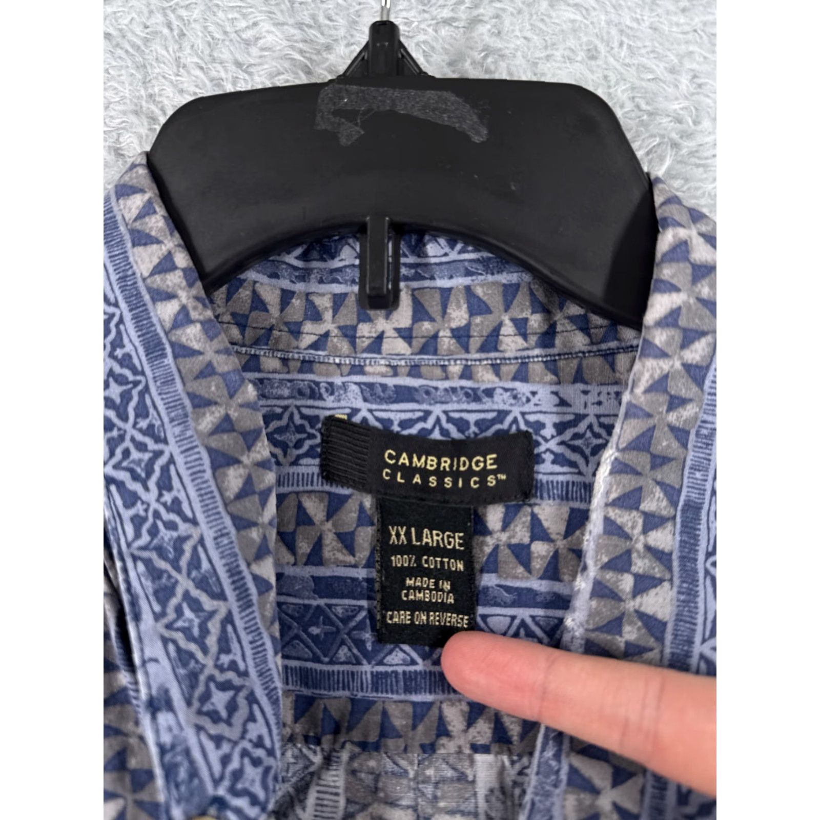 Vintage VINTAGE Cambridge Classics Shirt Adult 2XL Blue Beige Tribal Print Cotton Beach Hawaiian Vacation Resort Paisley Short Sleeve Mens Size US XXL / EU 58 / 5 - 7 Thumbnail