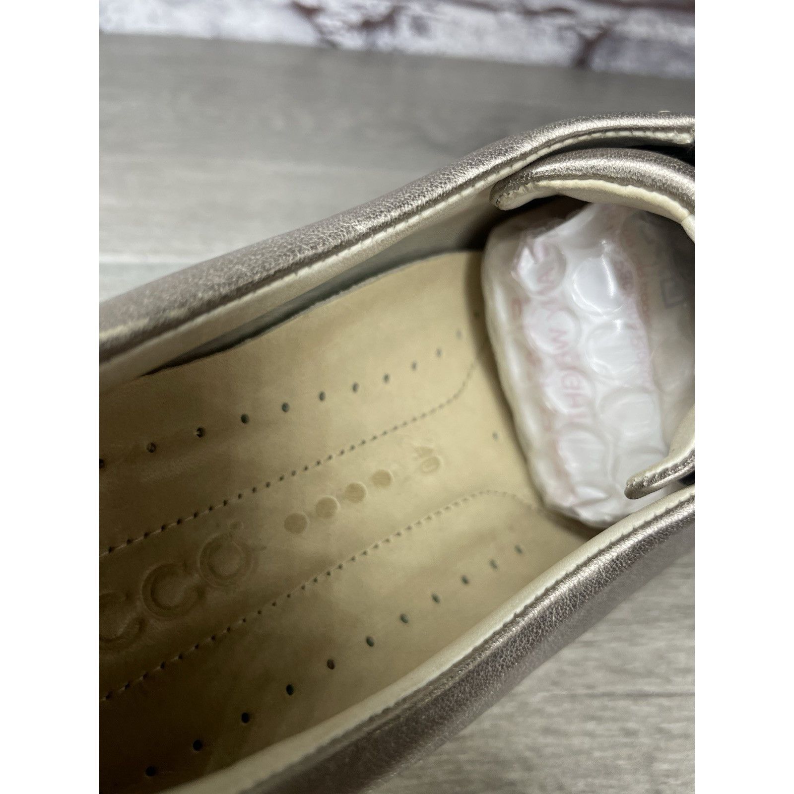 Ecco Ecco Metallic Silver Leather Wingtip Lace Up Golf Shoes Wome Size US 9.5 / IT 39.5 - 13 Thumbnail
