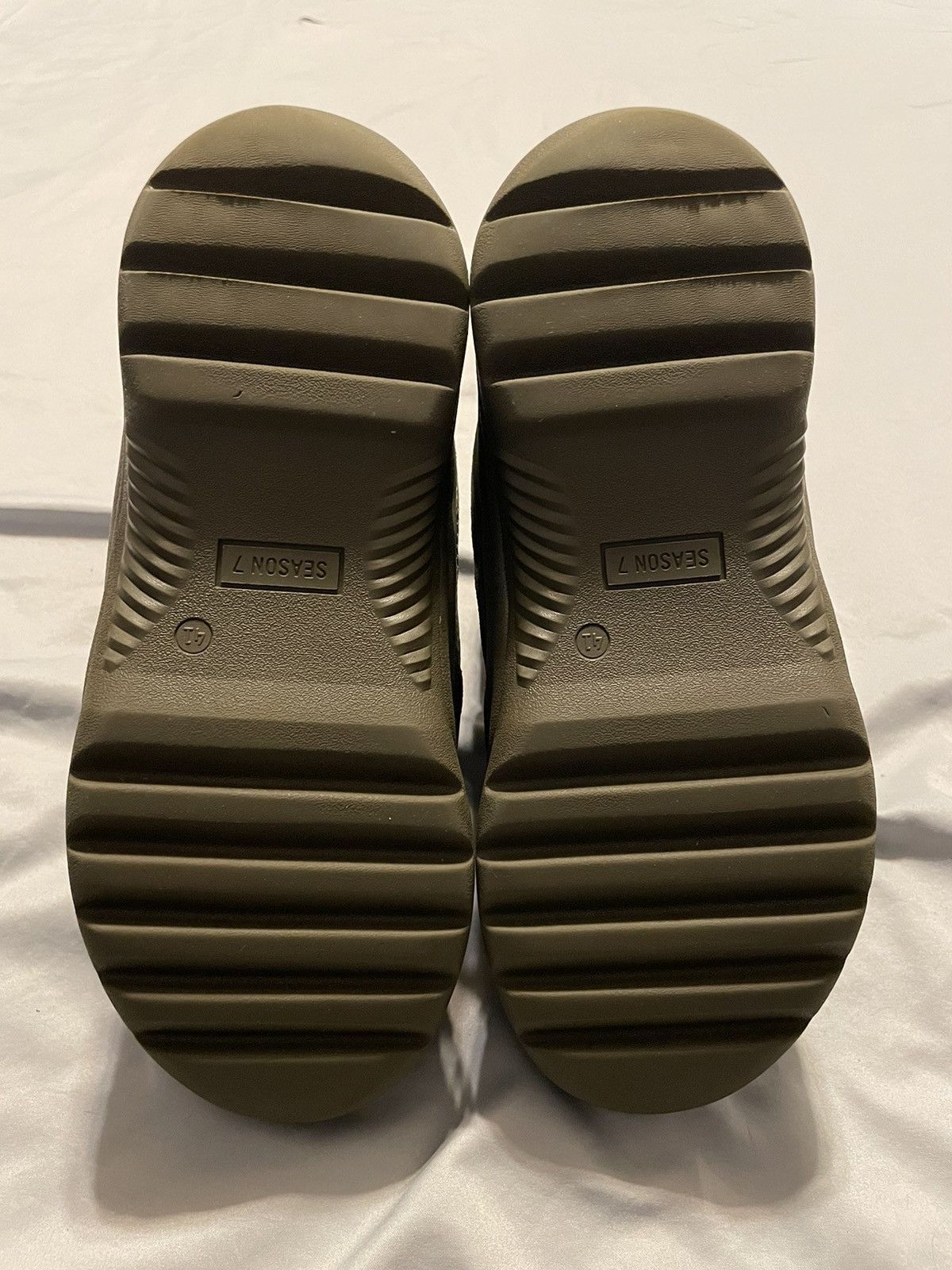 Yeezy Season 7 ‘Wakame”’ Desert Boots Size US 8 / EU 41 - 7 Thumbnail