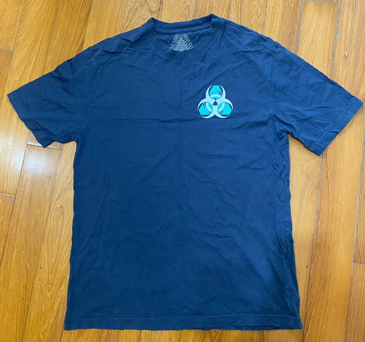 Palace Palace Bio Hazard tee Size US L / EU 52-54 / 3 - 2 Thumbnail