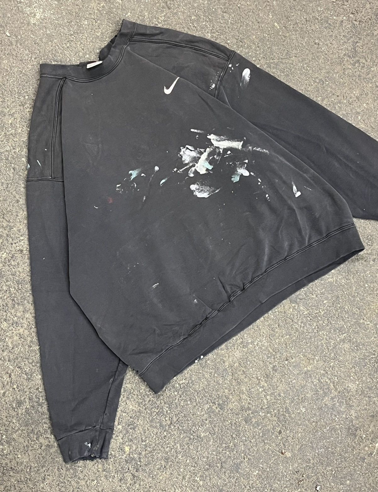 Nike × Vintage Nike thrashed and faded 90s crewneck hype streetwear skater Size US XL / EU 56 / 4 - 1 Thumbnail
