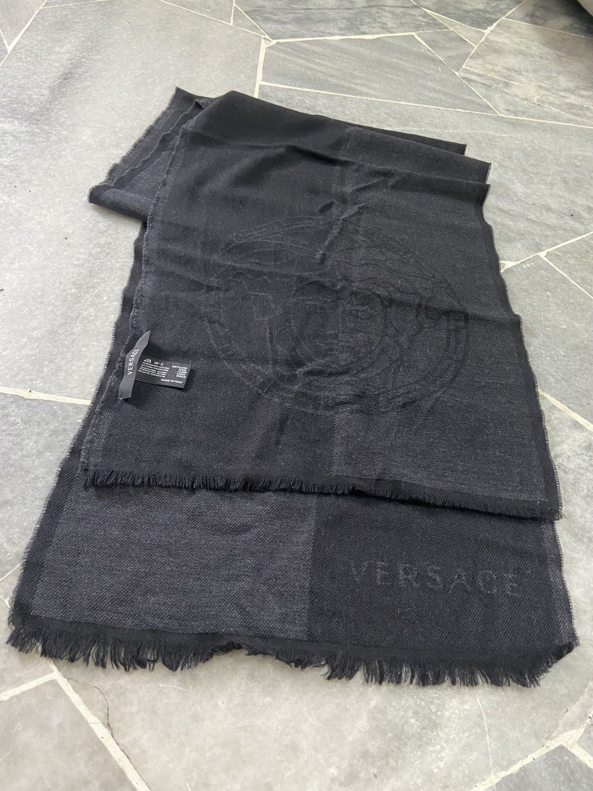 Versace Versace Muffler Scarf Size ONE SIZE - 6 Thumbnail
