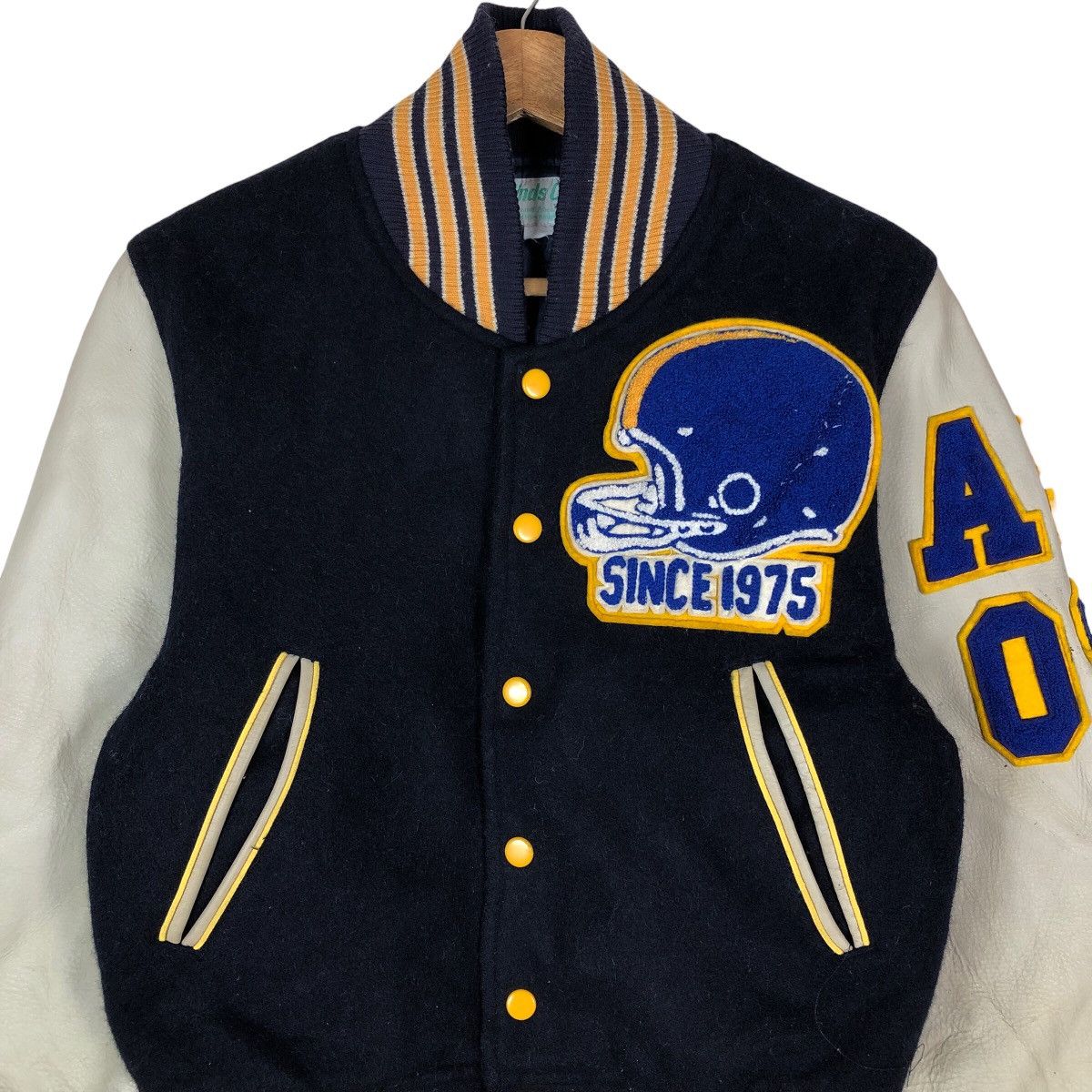 Other VARSITY WIND CLUB Size US XS / EU 42 / 0 - 2 Thumbnail