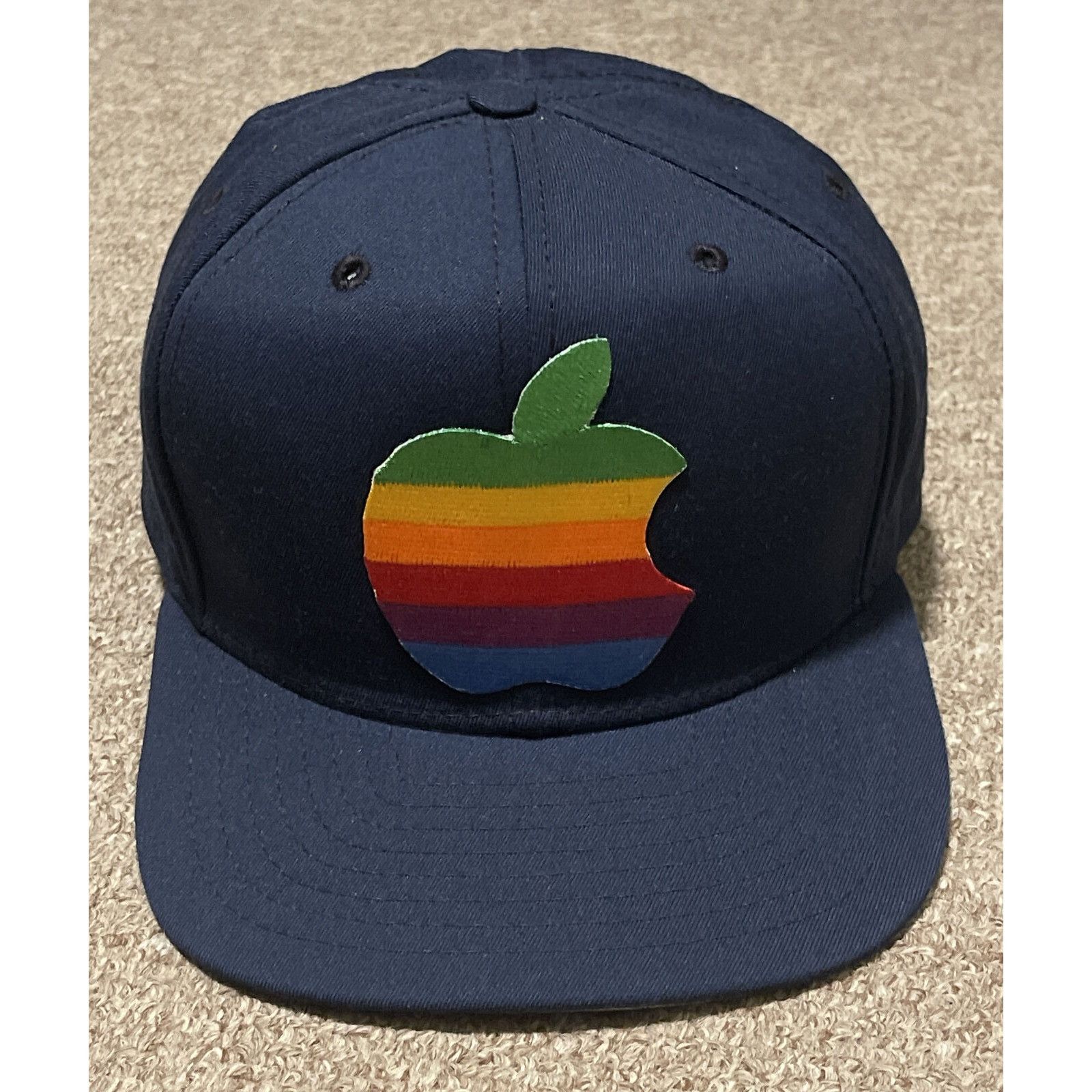 Apple Vintage 80s Med-Large Apple Mac Macintosh Computers New Era Size ONE SIZE - 1 Thumbnail