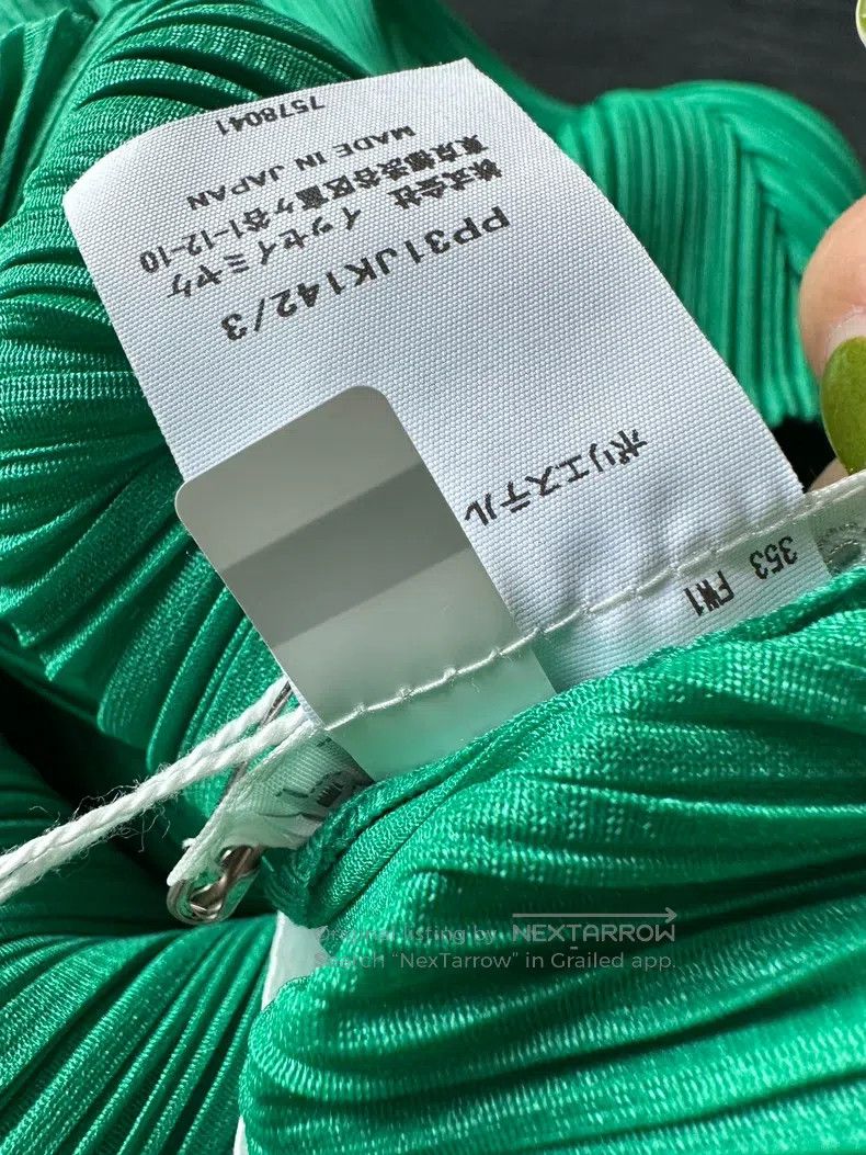 Issey Miyake Issey Miyake Green Mock Neck Short-Sleeve Top Size L / US 10 / IT 46 - 5 Thumbnail