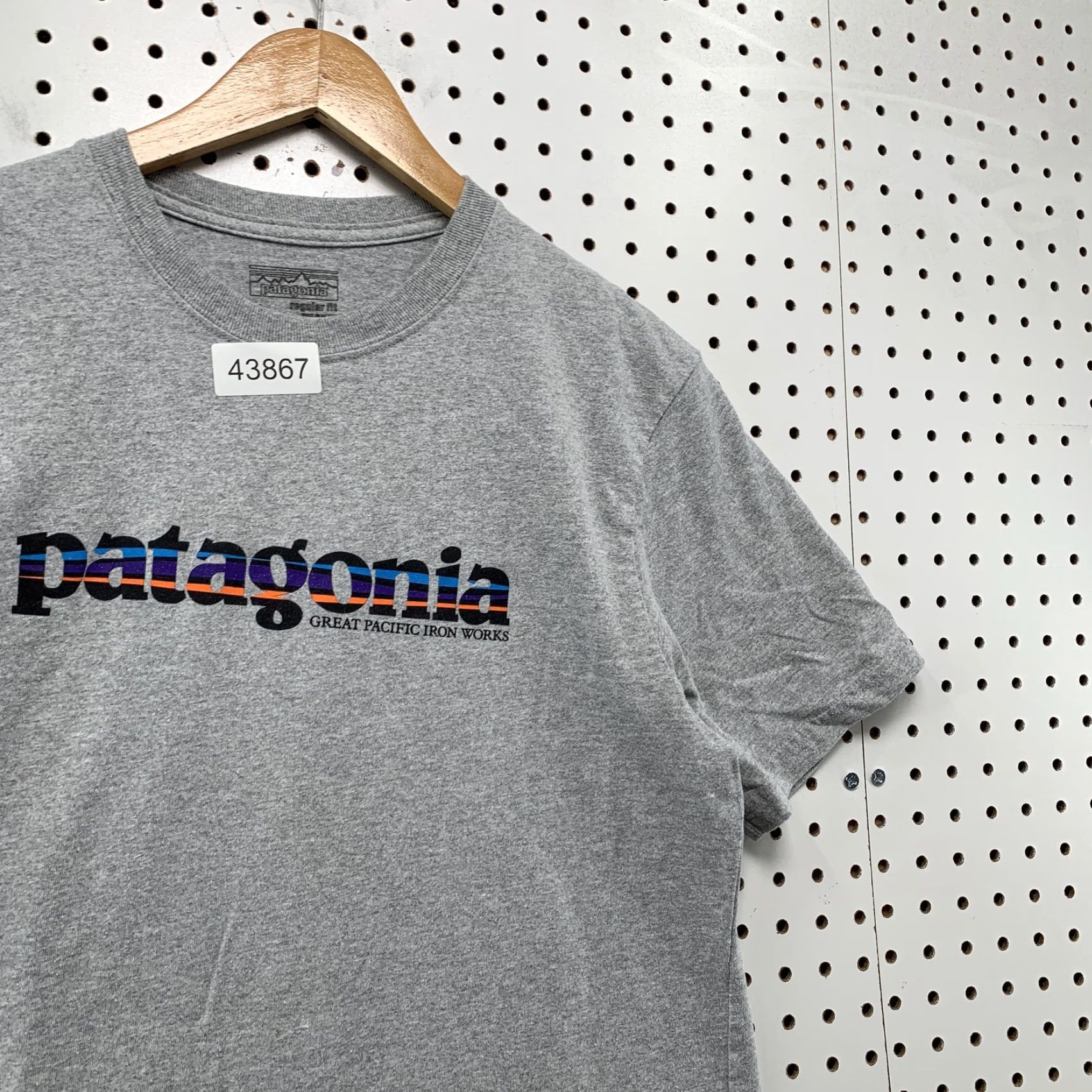 Patagonia Patagonia Shirt Mens M Gray Outdoor Great Pacific Iron Works Tee Size US M / EU 48-50 / 2 - 2 Thumbnail