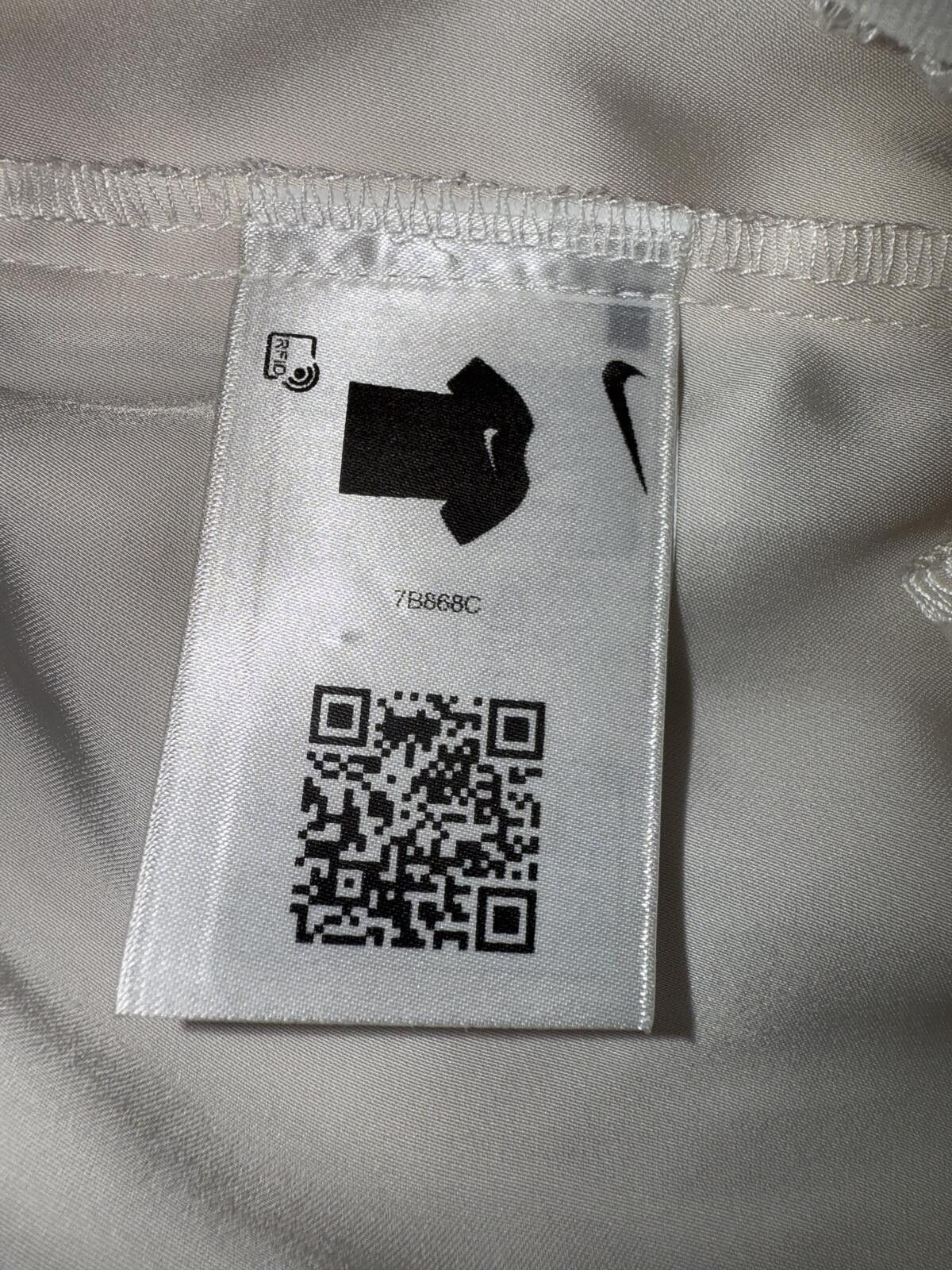 Nike Nike Sportswear Women's Loose Mid-Rise Satin Shorts Sample Size 28" / US 6 / IT 42 - 9 Thumbnail