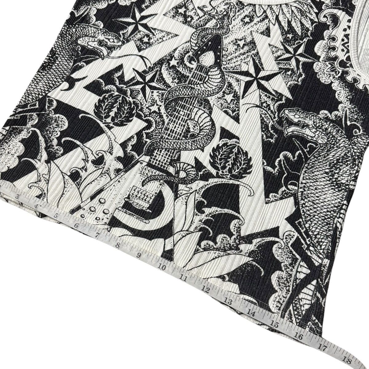 Yasuyuki Ishii Yasuyuki Ishii Tattoo Top Tank Size M / US 6-8 / IT 42-44 - 15 Thumbnail