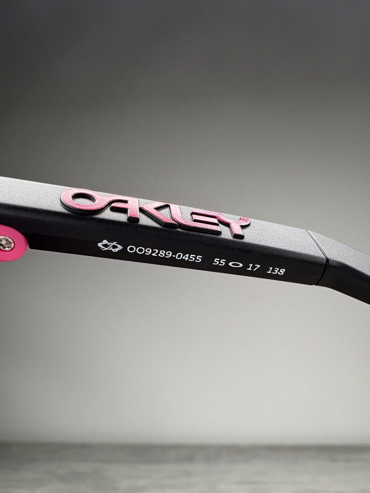 Oakley Oakley Sunglasses Frogskins Hybrid «Matte Black/Neon Pink» Size ONE SIZE - 15 Thumbnail