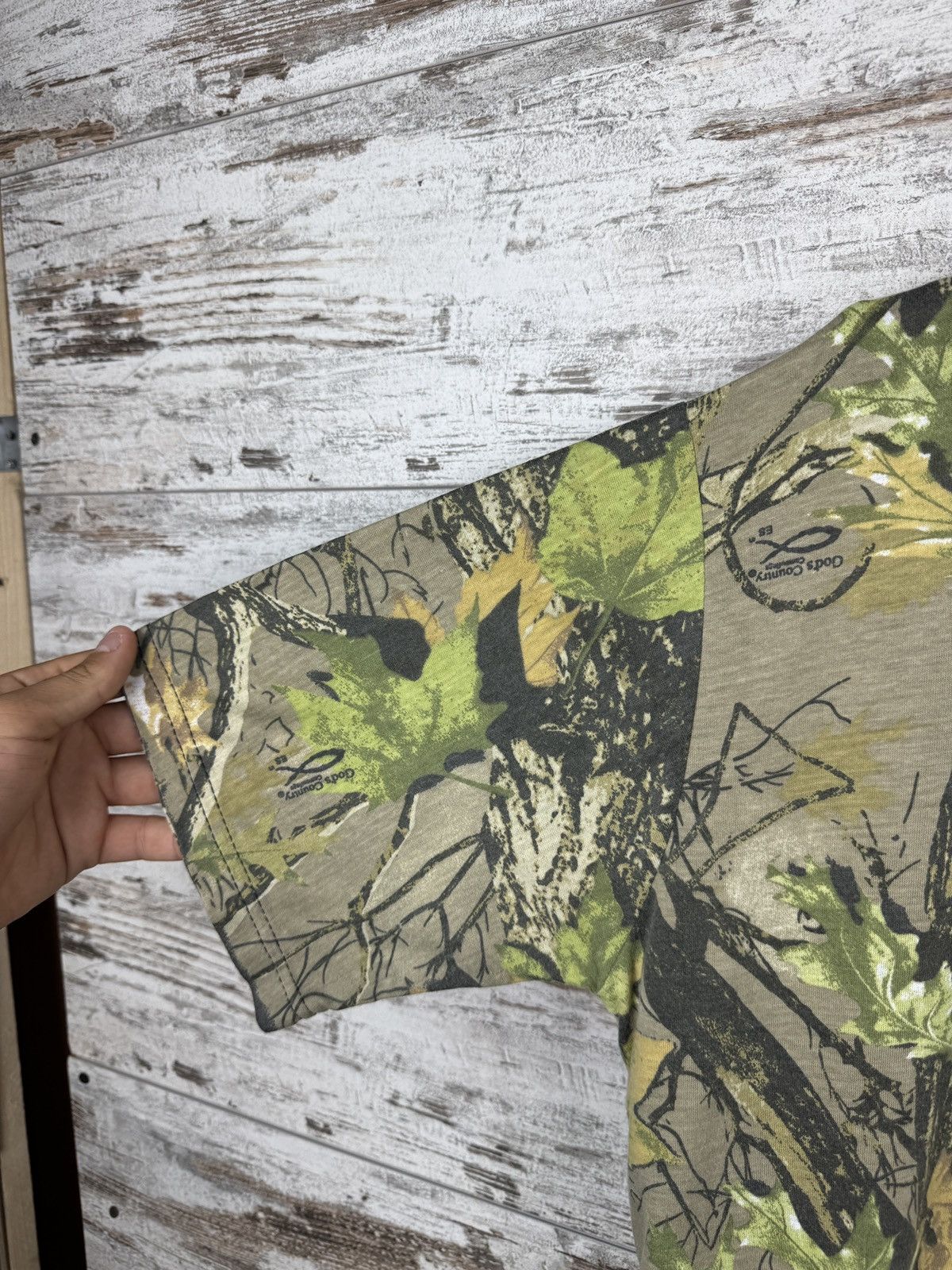 Vintage Crazy Vintage Y2K Realtree Camo T-shirt Carhartt Style tee Size US XL / EU 56 / 4 - 5 Thumbnail